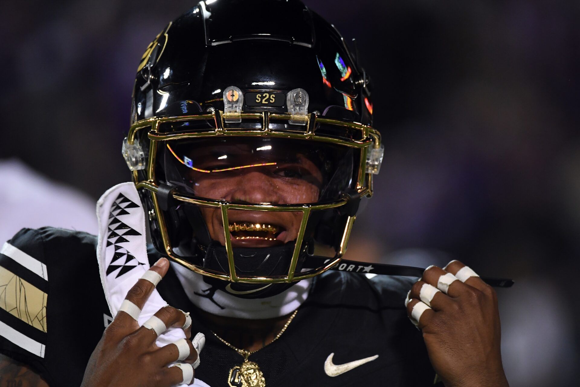 Colorado Buffaloes wide receiver Jimmy Horn Jr. (5) before the game against the Kansas State Wildcats at Folsom Field.