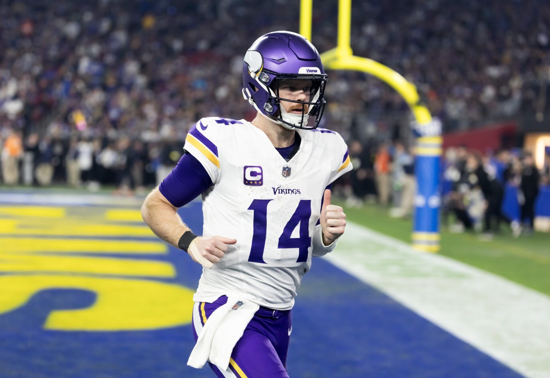 Minnesota Vikings quarterback Sam Darnold (14) against the Los Angeles Rams during an NFC wild card game at State Farm Stadium.