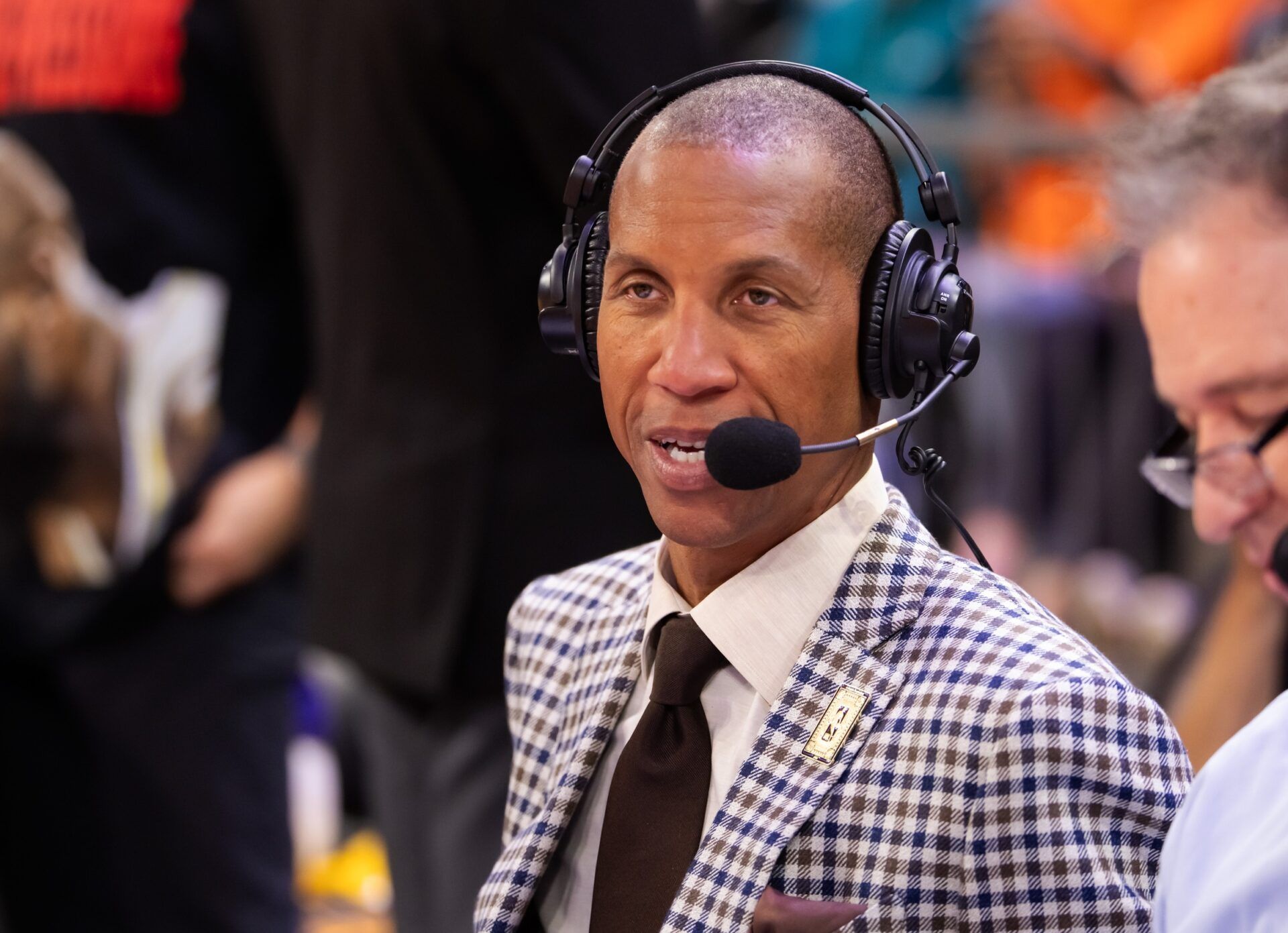 NBA on TNT television analyst Reggie Miller during the Los Angeles Lakers against the Phoenix Suns during an NBA Cup game at Footprint Center.