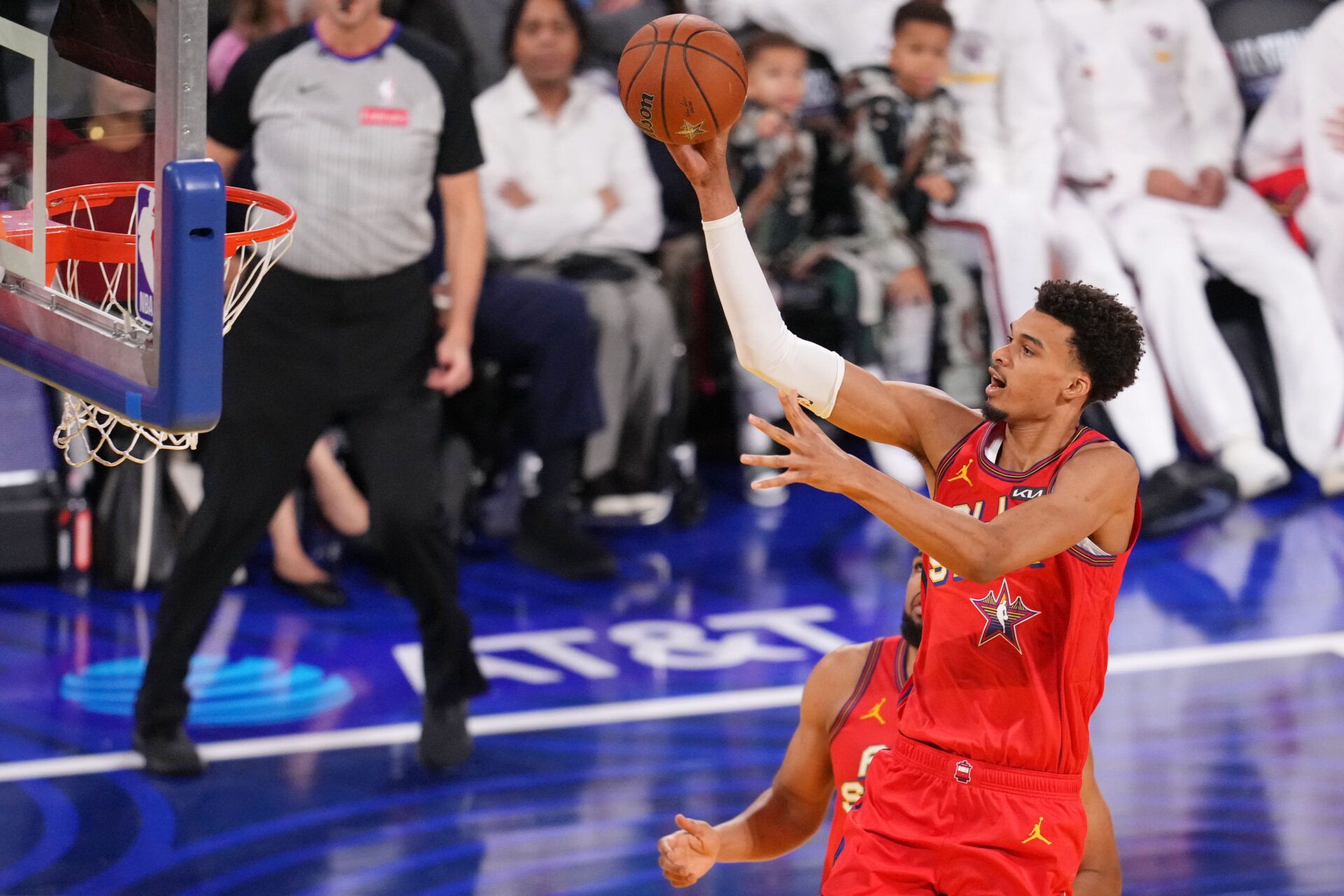 Feb 16, 2025; San Francisco, CA, USA; Chucks Global Stars forward Victor Wembanyama (1) of the San Antonio Spurs shoots the ball against Shaqs OGsduring the 2025 NBA All Star Game at Chase Center. Mandatory Credit: Cary Edmondson-Imagn Images