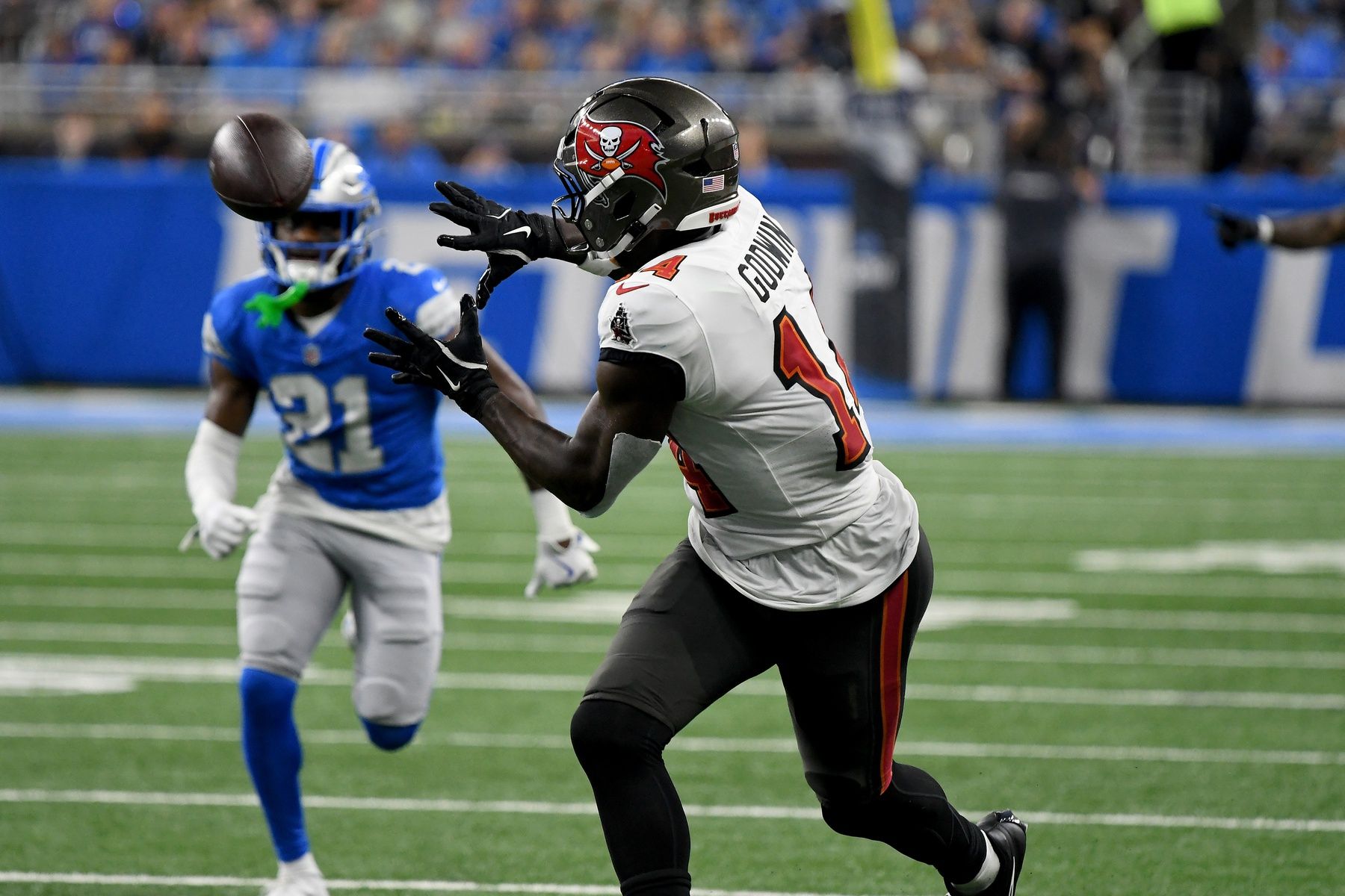 Tampa Bay Buccaneers wide receiver Chris Godwin (14) catches a touchdown pass against the Detroit Lions in the second quarter at Ford Field.