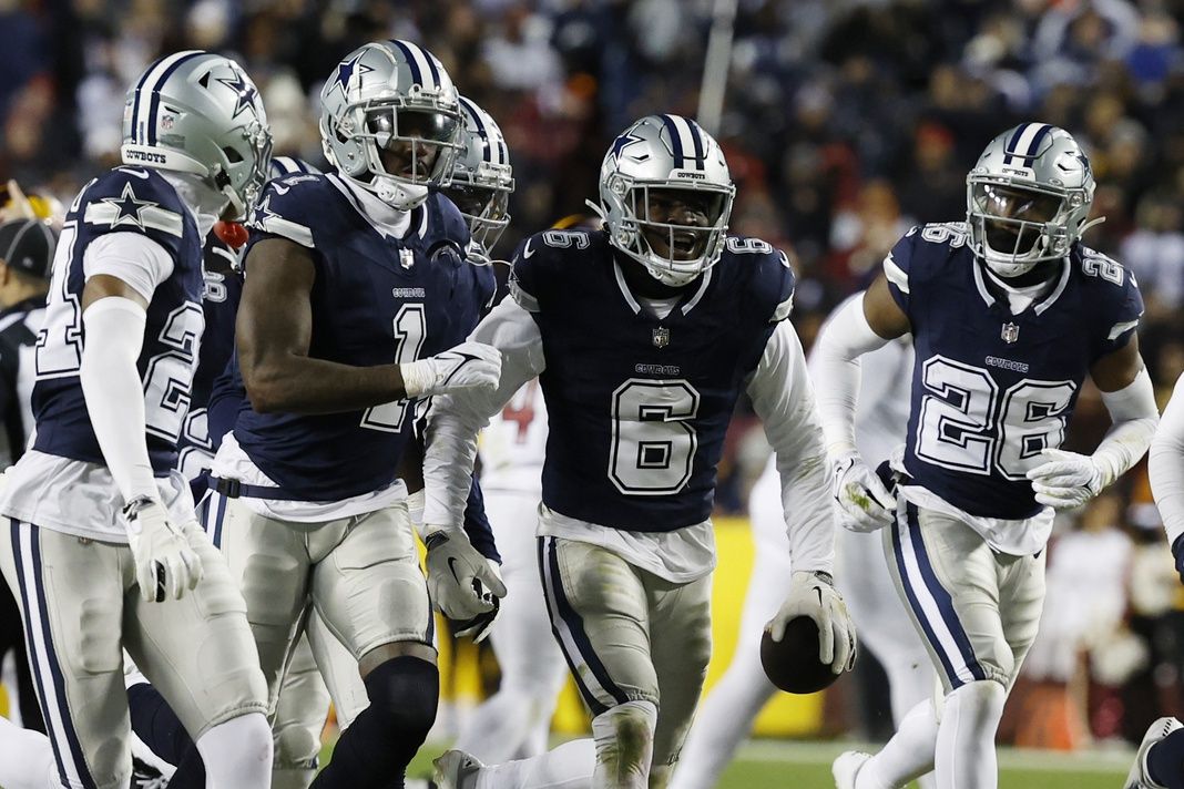 Cowboys WR CeeDee Lamb Has Special Message for Safety Donovan Wilson as He Turns 30