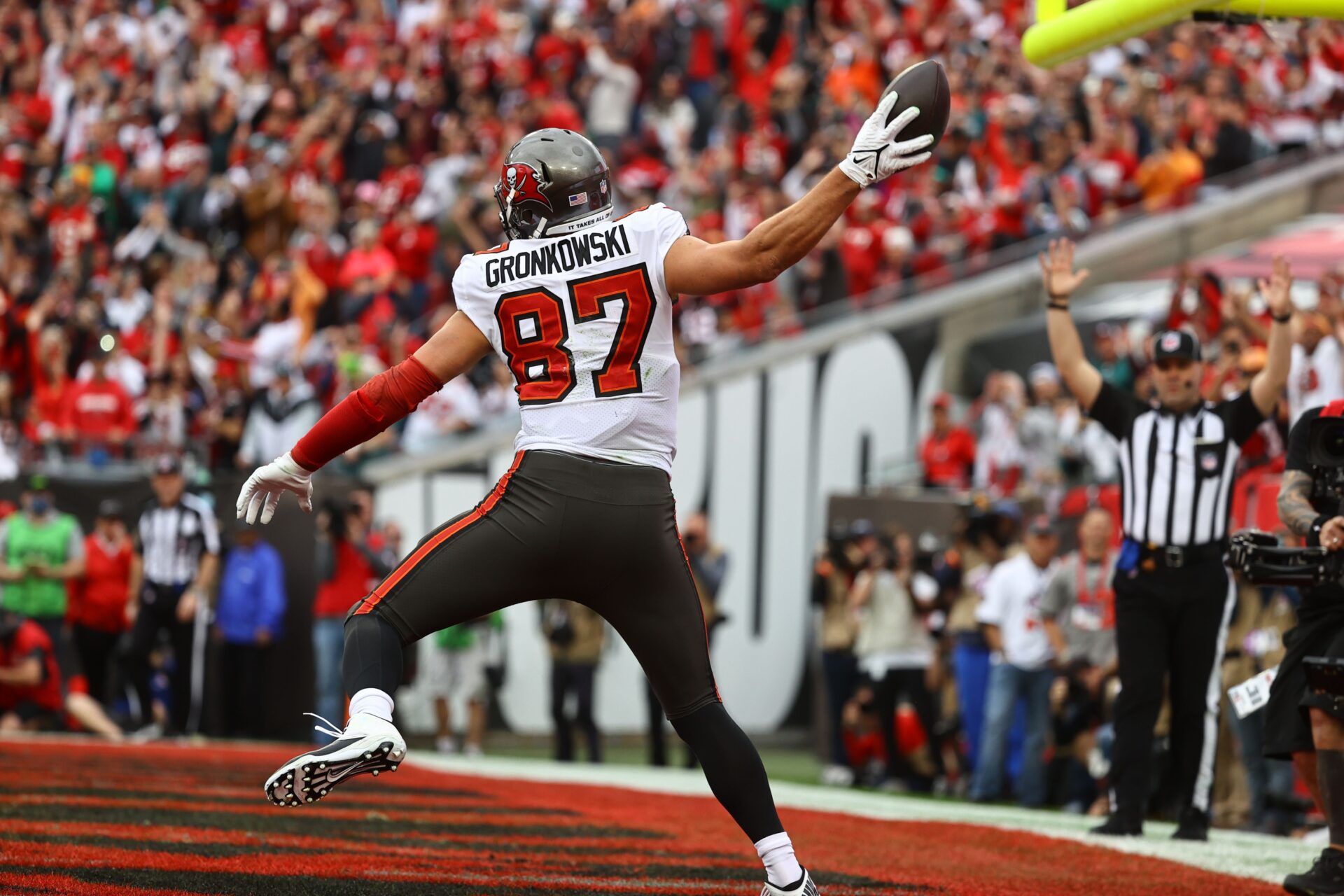 Tampa Bay Buccaneers tight end Rob Gronkowski (87) celebrates as he scores a touchdown against the Philadelphia Eagles during the second half in a NFC Wild Card playoff football game at Raymond James Stadium.