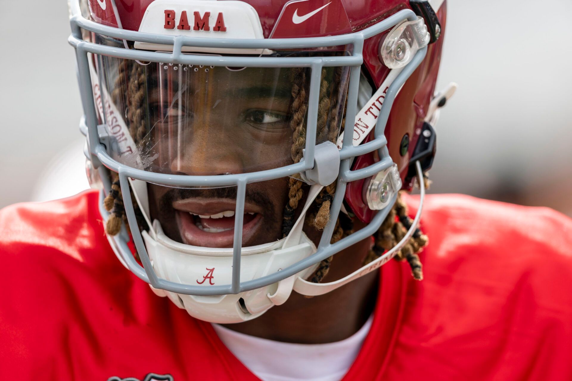 Jan 28, 2025; Mobile, AL, USA; American team quarterback Jalen Milroe of Alabama (4) calls cadence during Senior Bowl practice for the American team at Hancock Whitney Stadium. Mandatory Credit: Vasha Hunt-Imagn Images