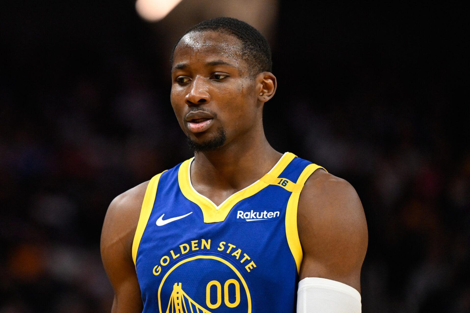 Golden State Warriors forward Jonathan Kuminga (00) looks on against the Indiana Pacers in the third quarter at Chase Center.