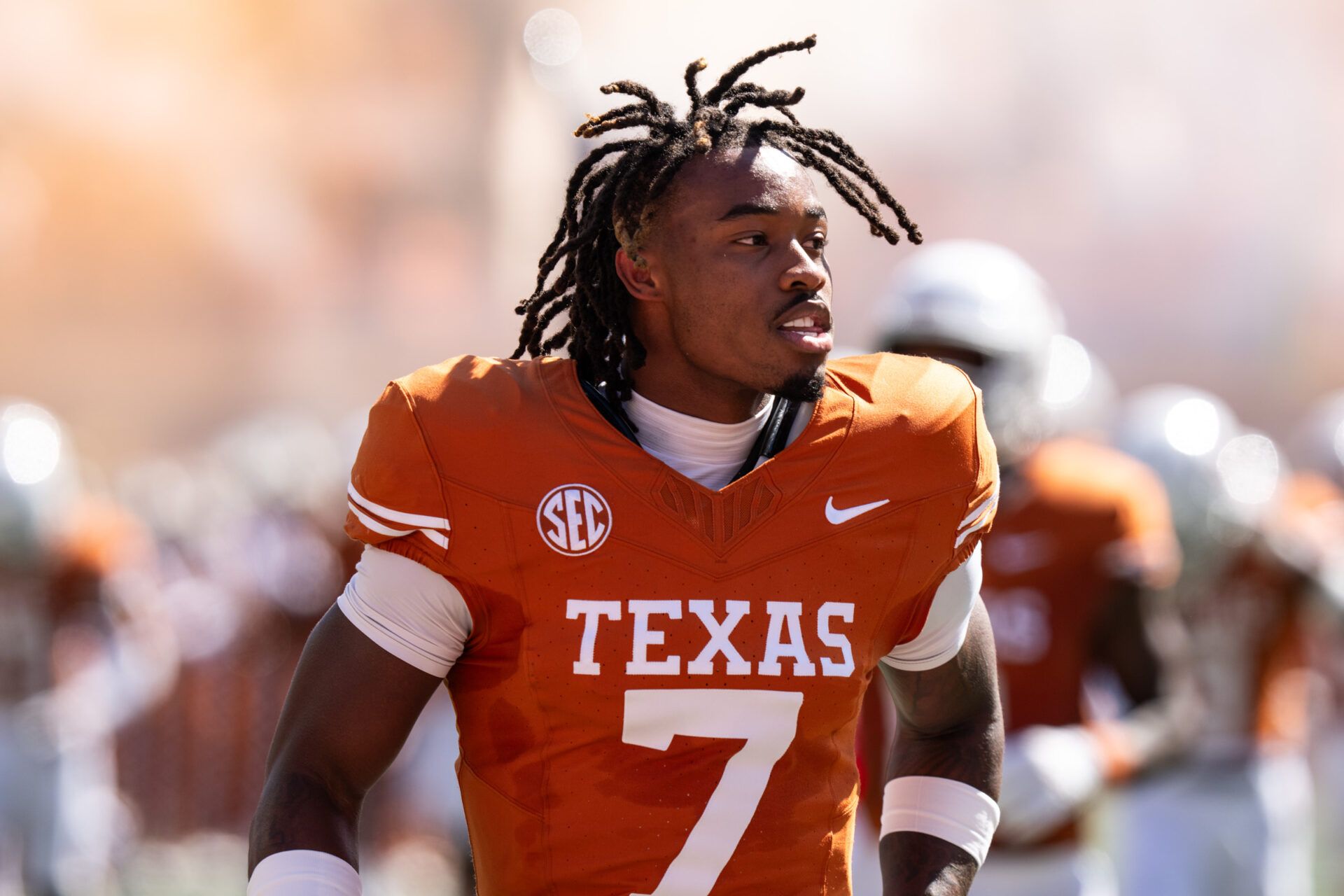 Sep 28, 2024; Austin, Texas, USA; Texas Longhorns defensive back Jahdae Barron (7) takes the field before the Texas Longhorns take on the Mississippi State Bulldogs at Darrell K Royal-Texas Memorial Stadium. Mandatory Credit: Mikala Compton/USA TODAY Network via Imagn Images