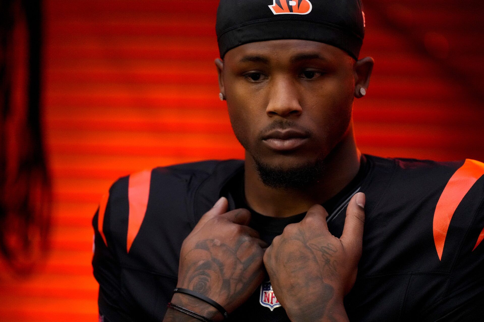 Cincinnati Bengals wide receiver Tee Higgins (5) prepares to take the field for the first quarter of the NFL Week 17 game between the Cincinnati Bengals and the Denver Broncos at Paycor Stadium in downtown Cincinnati on Saturday, Dec. 28, 2024.