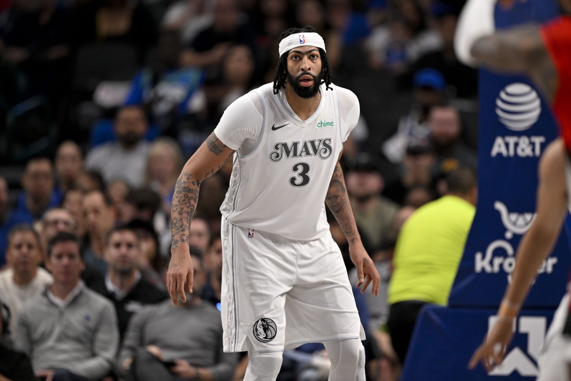 Dallas Mavericks forward Anthony Davis (3) in action during the game between the Dallas Mavericks and the Houston Rockets at the American Airlines Center.