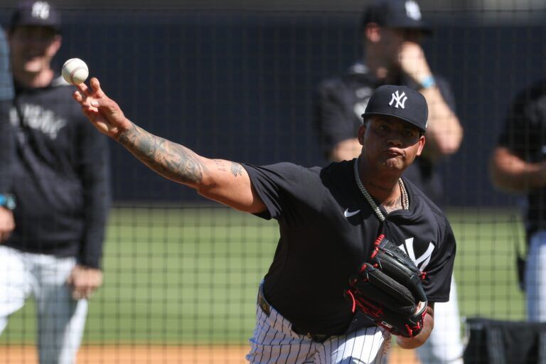 Yankees Pitcher Gets Devastating News Ahead of 2025 MLB Season