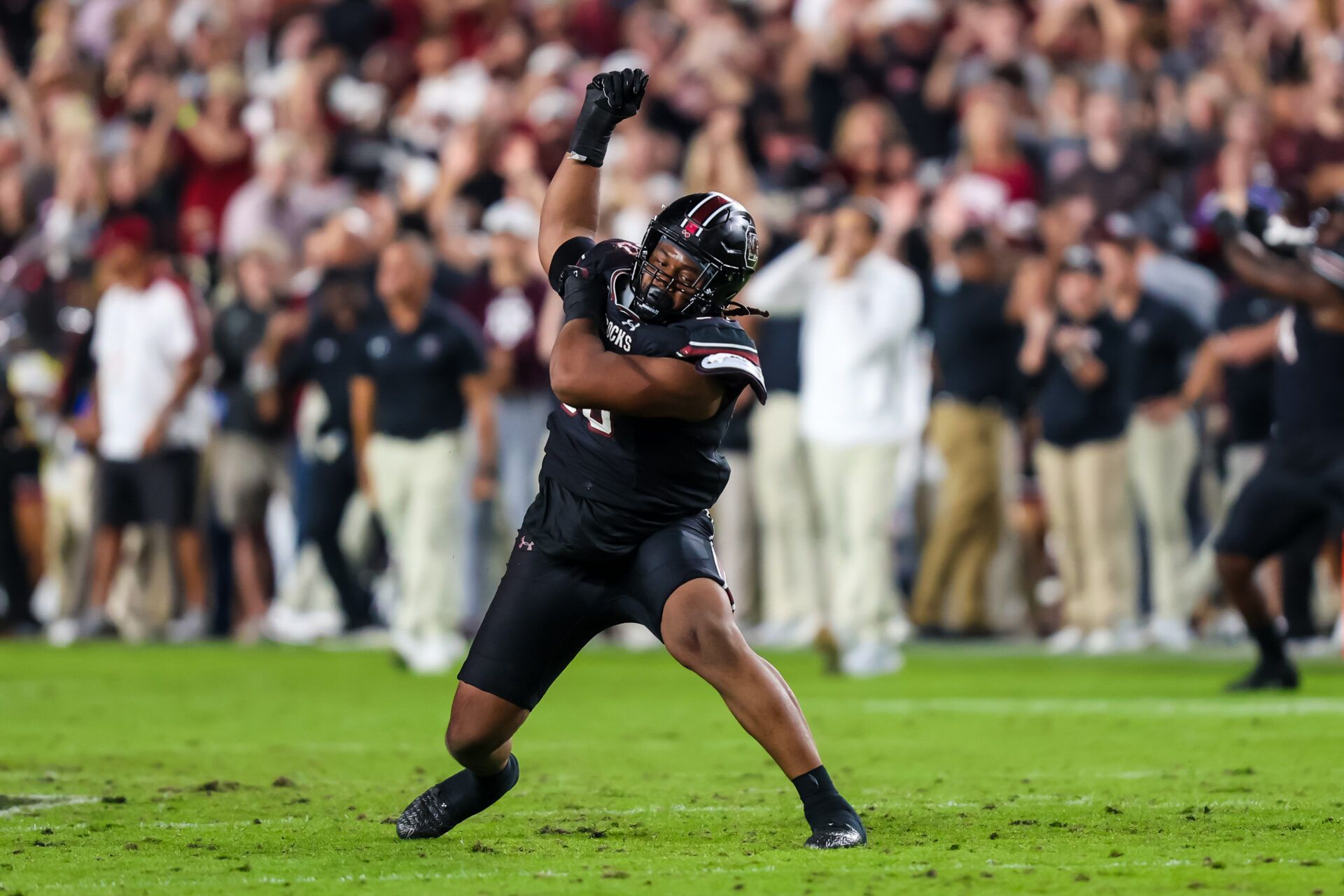 The South Carolina Gamecocks had plenty of physical specimens on their roster in 2024, and one of the best was defensive tackle T.J. Sanders.