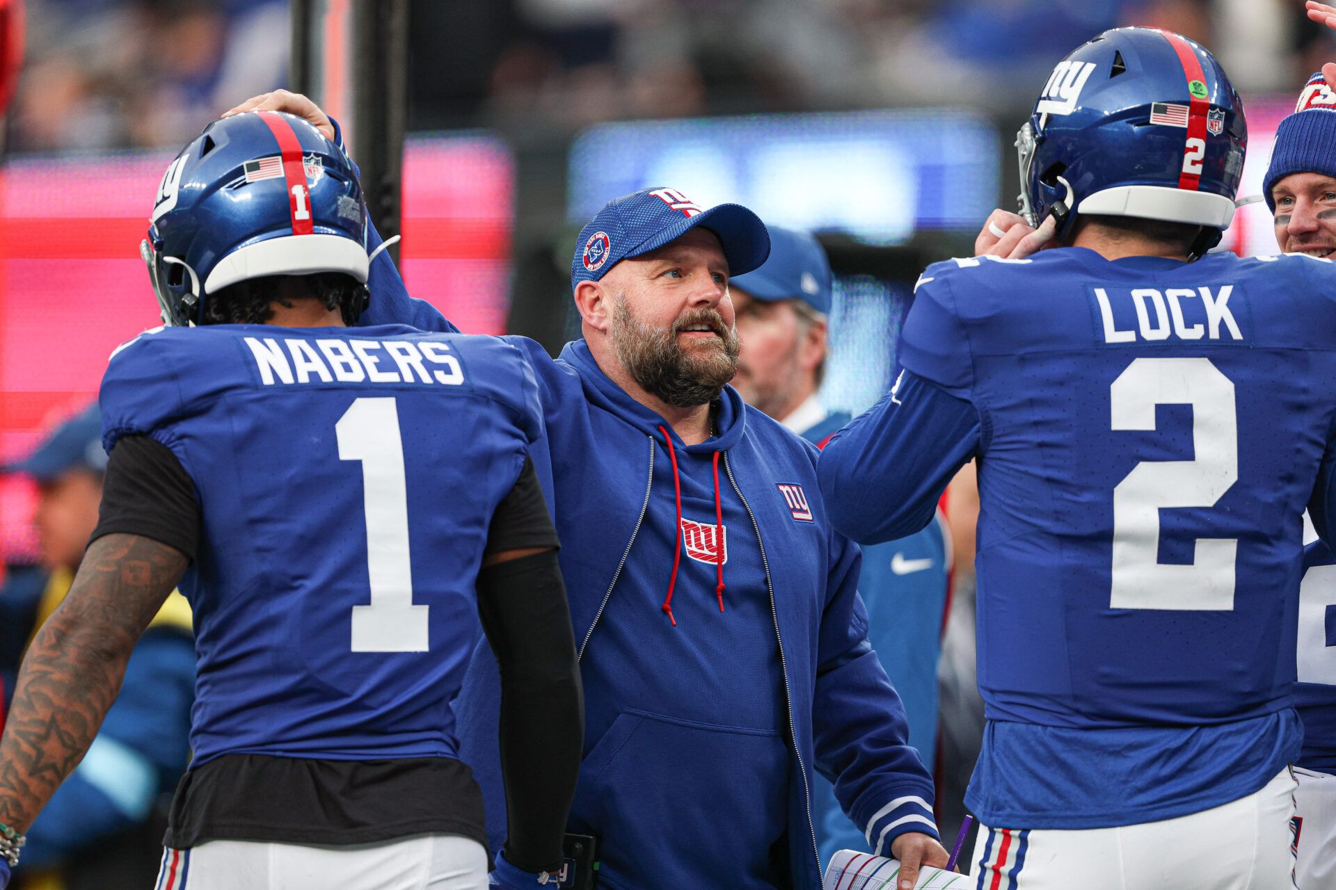 New York Giants Predicted To Trade Up to No. 1 Overall Pick in 2025 NFL Draft, Land Star QB-WR Duo