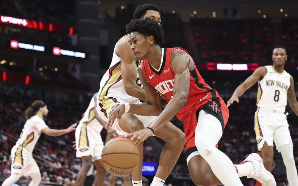 NBA Insider Drops Concerning Amen Thompson Injury Update After Rockets ...