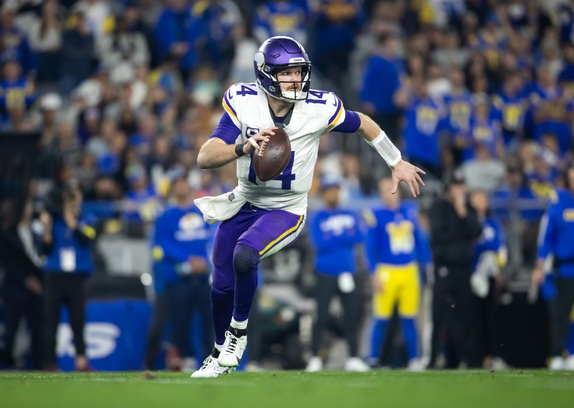 Minnesota Vikings quarterback Sam Darnold (14) against the Los Angeles Rams during an NFC wild card game at State Farm Stadium.