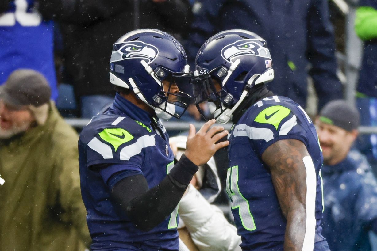 Seahawks Insider Believes Geno Smith, DK Metcalf Departures Signal ‘Major Questions About the Culture' in Seattle