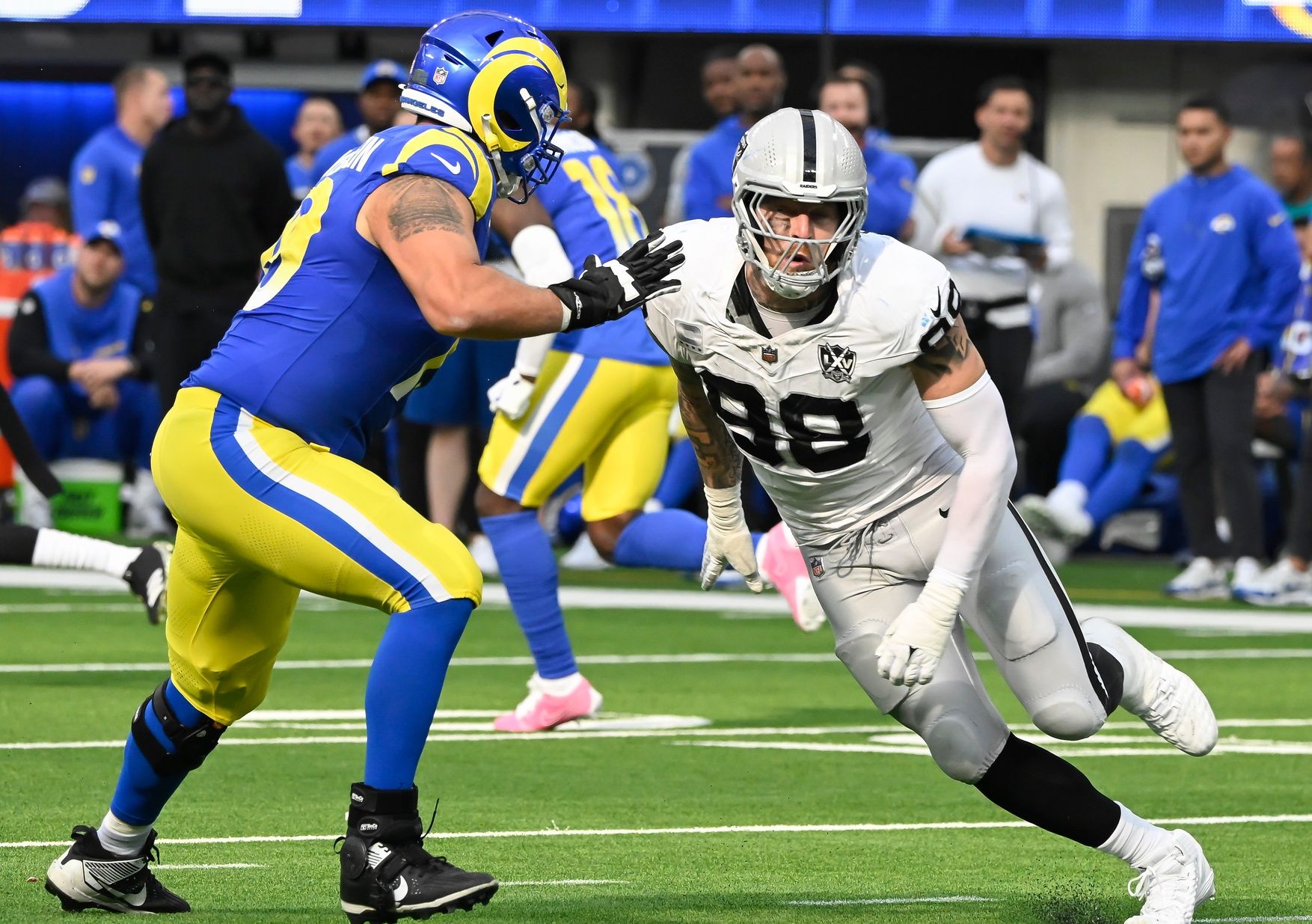 Las Vegas Raiders defensive end Maxx Crosby (98) during the third quarter against the Los Angeles Rams at SoFi Stadium.