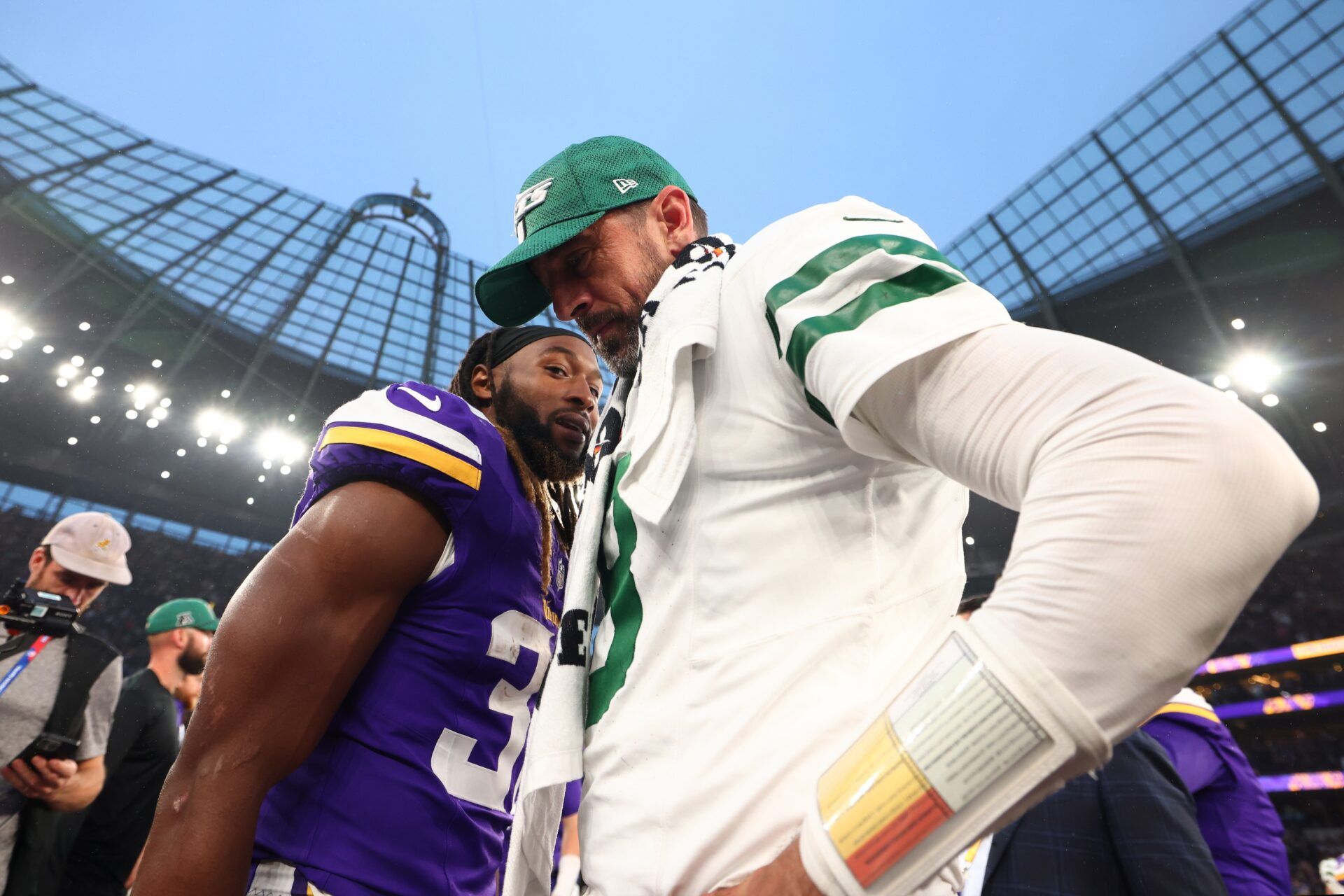 Are the Vikings Pursuing Aaron Rodgers? NFL Insider Reveals Minnesota Is Having 'Very Interesting Conversations'