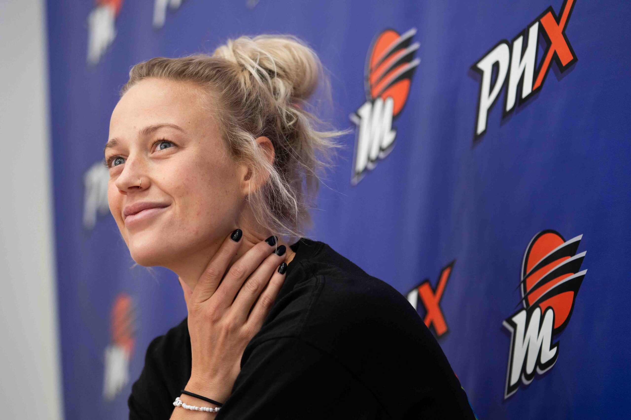 Go Get That Championship WNBA Fans Raise Title Hopes As Sophie Sophie Cunningham Scaled