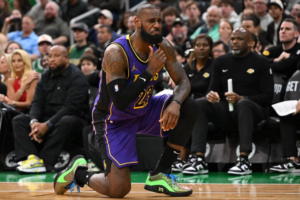 NBA Insider Provides Crucial LeBron James Injury Update as Playoffs Inch Closer
