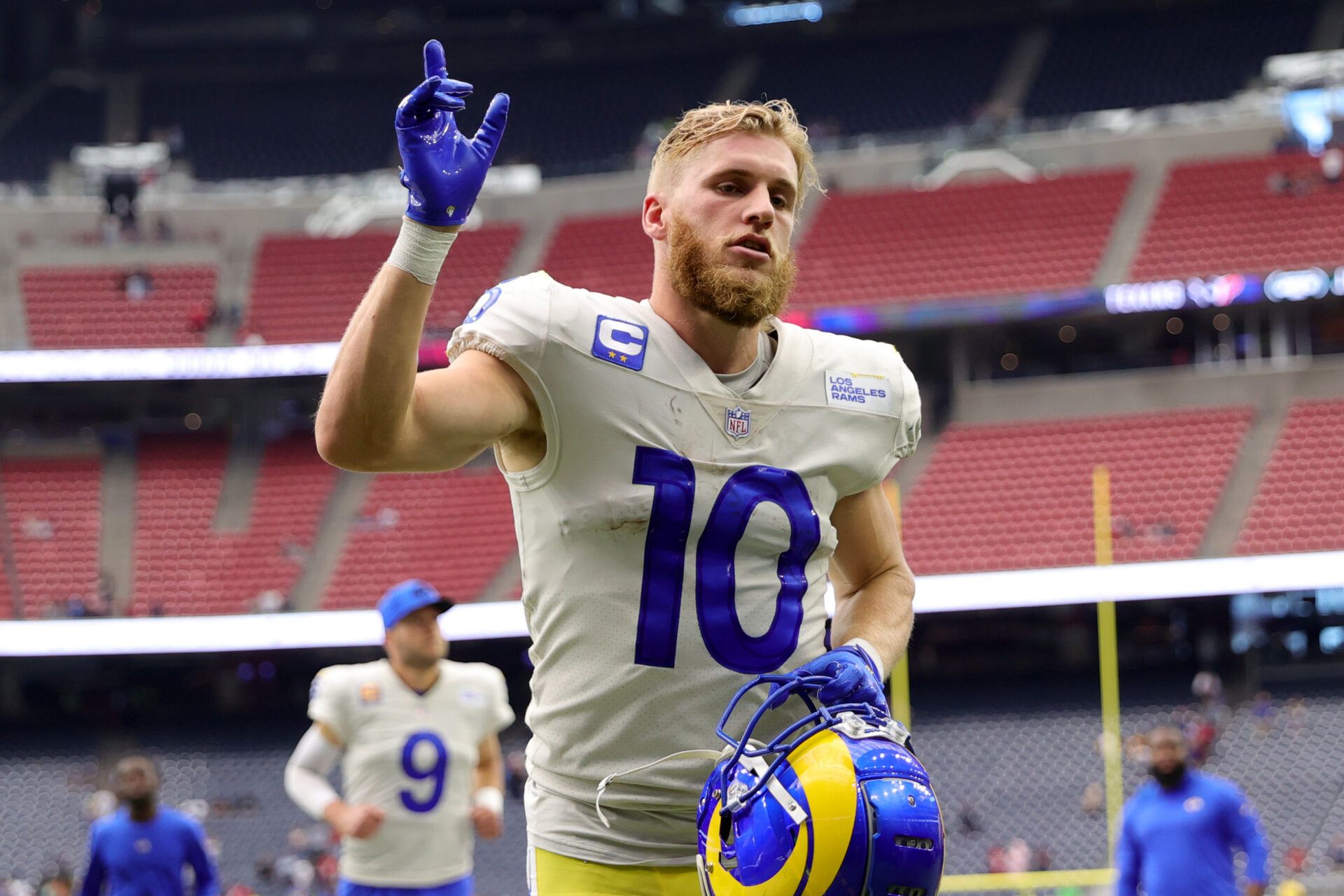 HOUSTON, TEXAS - OCTOBER 31: Cooper Kupp #10 of the Los Angeles Rams waves as he leaves the field after defeating the Houston Texans 38-22 at NRG Stadium on October 31, 2021 in Houston, Texas. (Photo by Carmen Mandato/Getty Images)