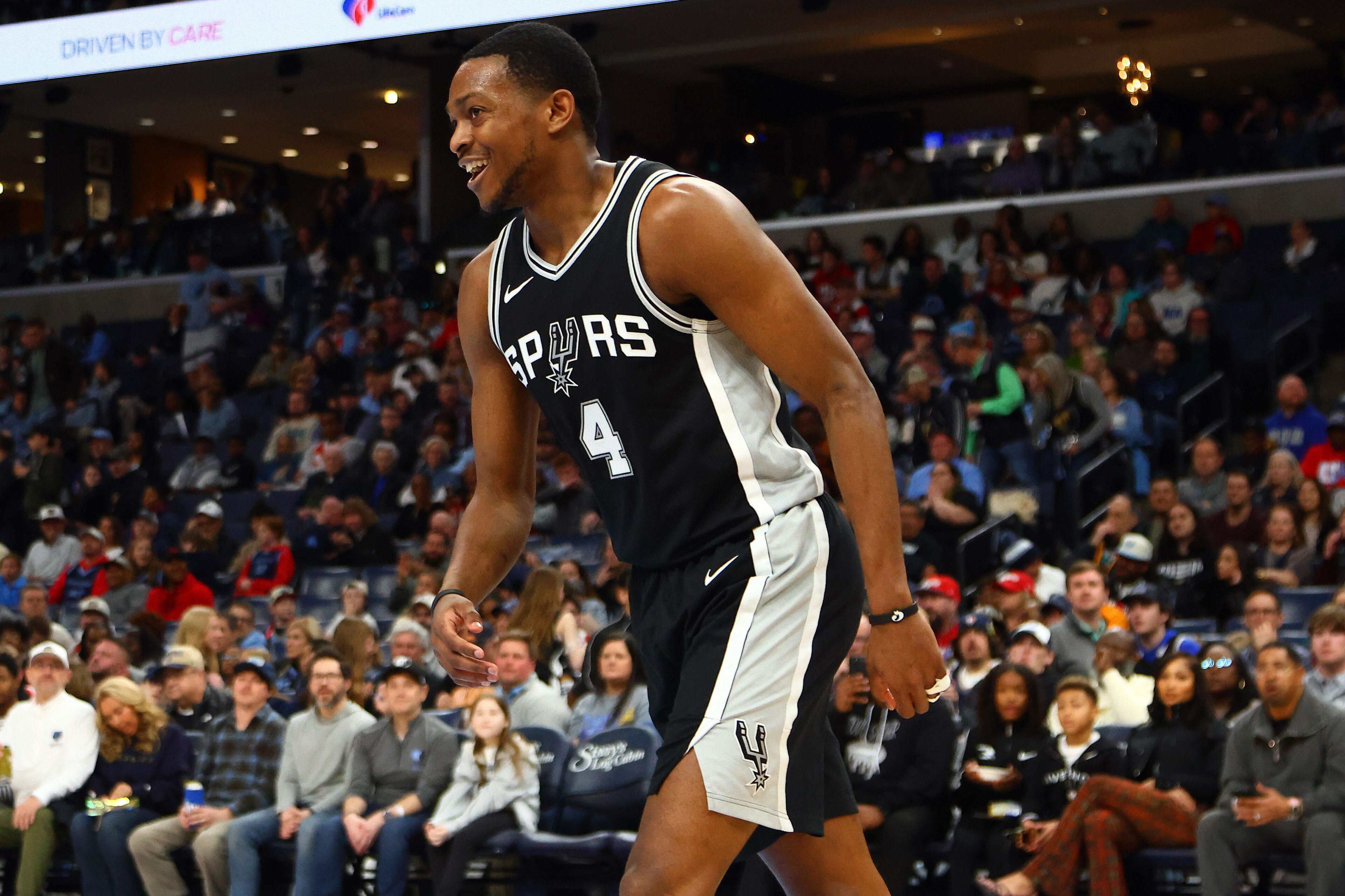 What Happened to De'Aaron Fox? Injury Update and Possible Recovery ...