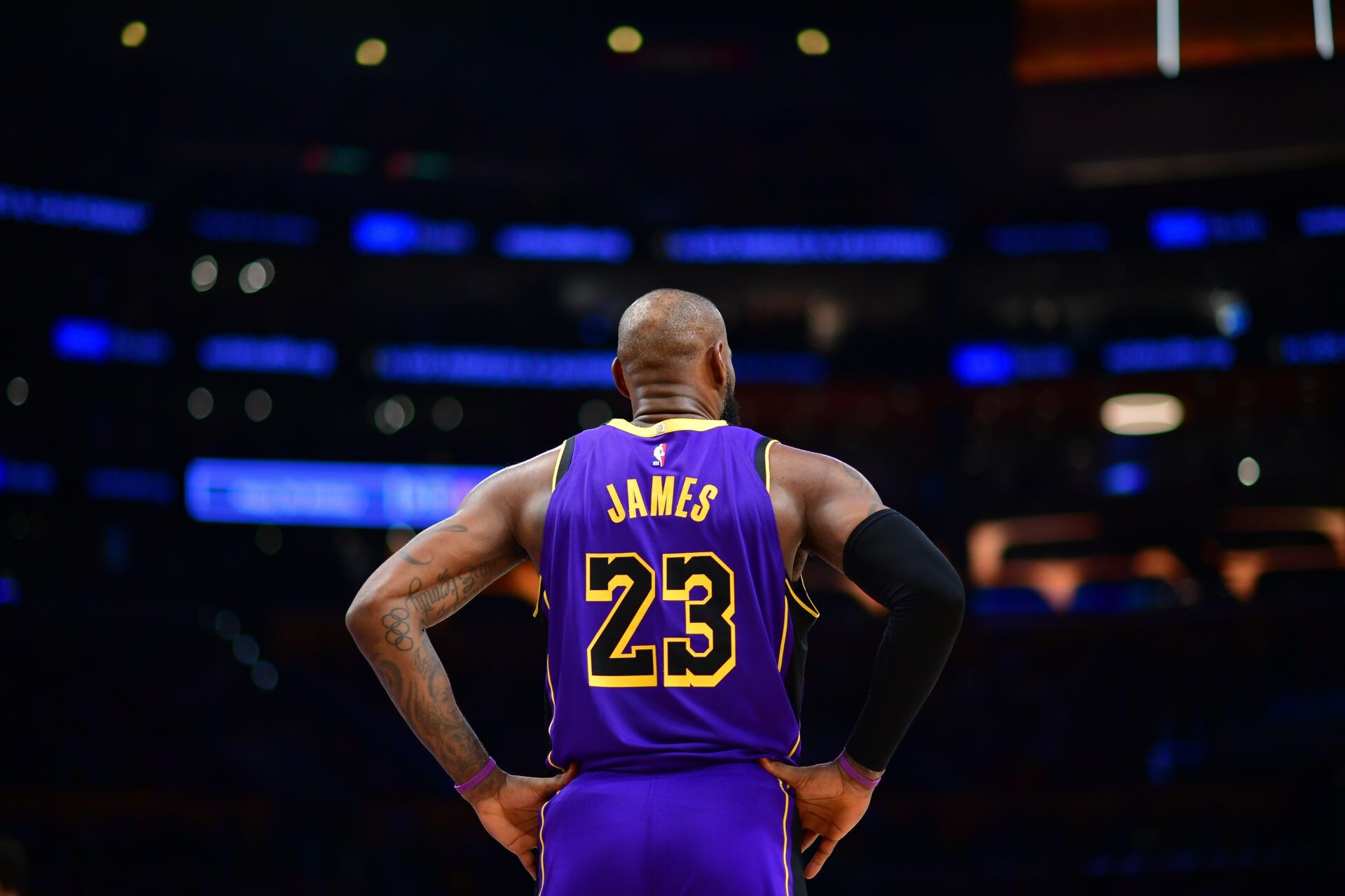 LeBron James may sit out this Suns vs. Lakers game — if he does, should you continue to bet the other side? Find out in this Suns vs. Lakers prediction.