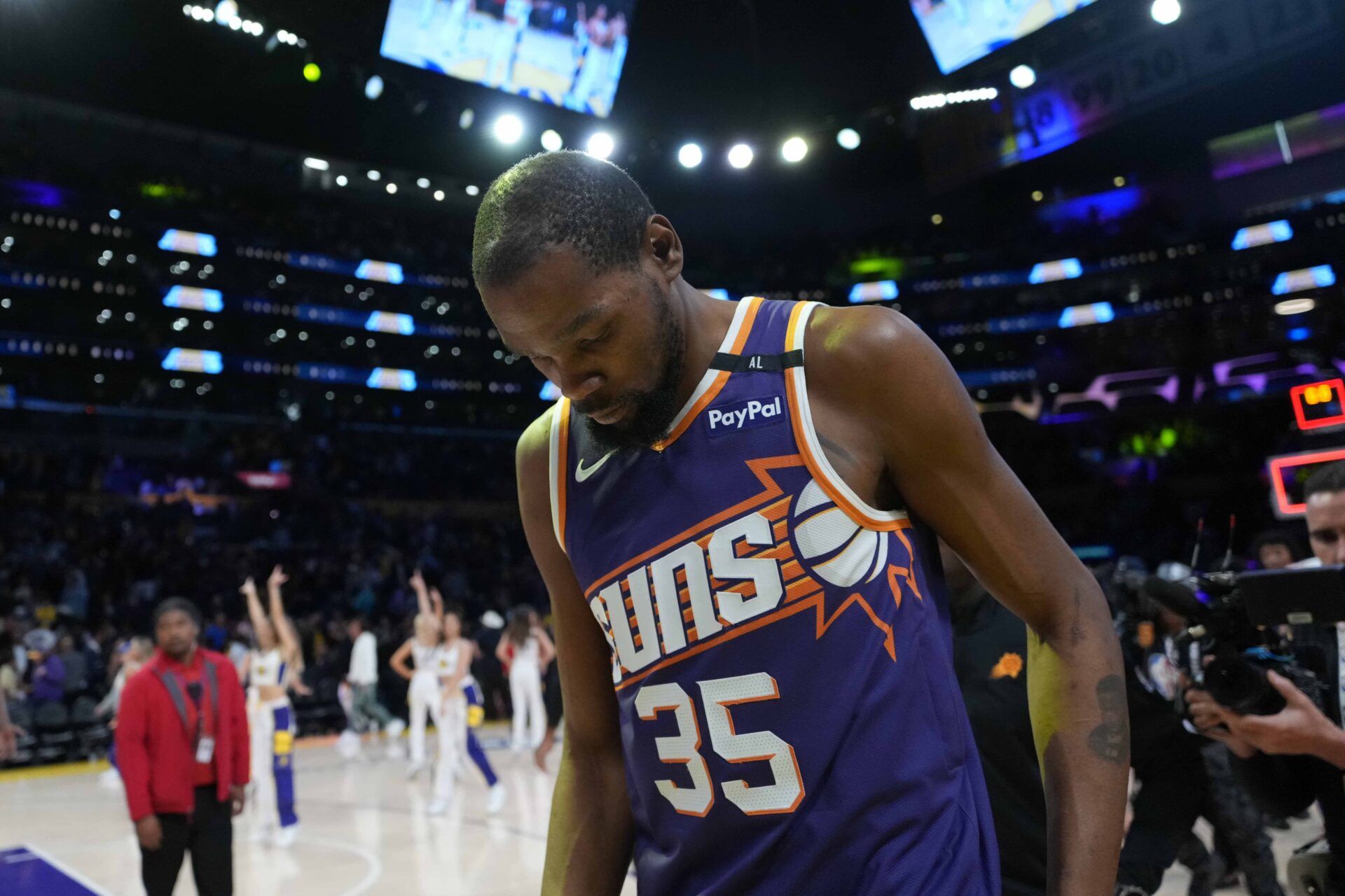 Phoenix Suns forward Kevin Durant (35) leaves the court after the game against the Los Angeles Lakers at Crypto.com Arena.