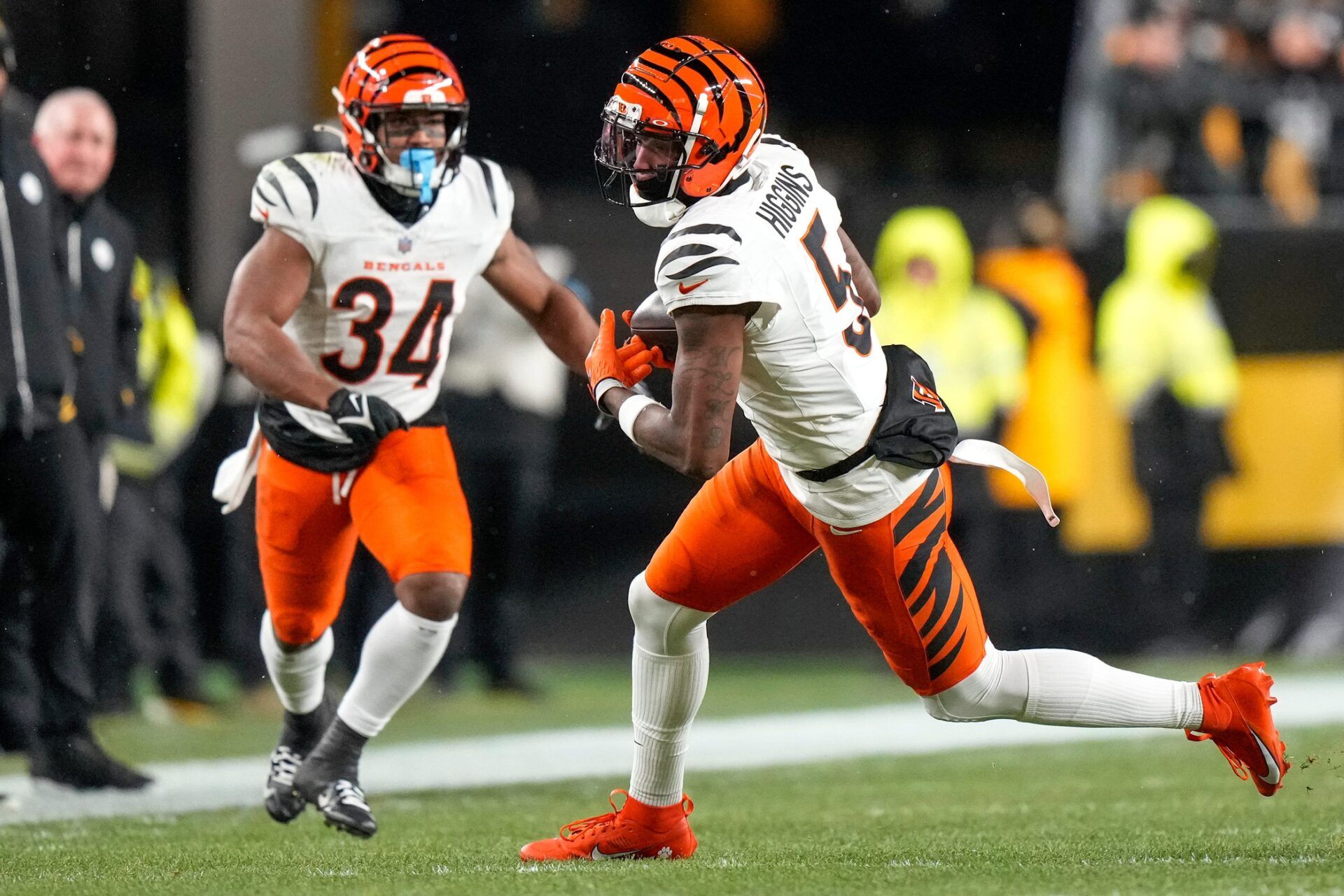 Former NFL QB ‘Shocked’ Bengals Kept Tee Higgins, Sends Bold Warning to Cincinnati’s Front Office