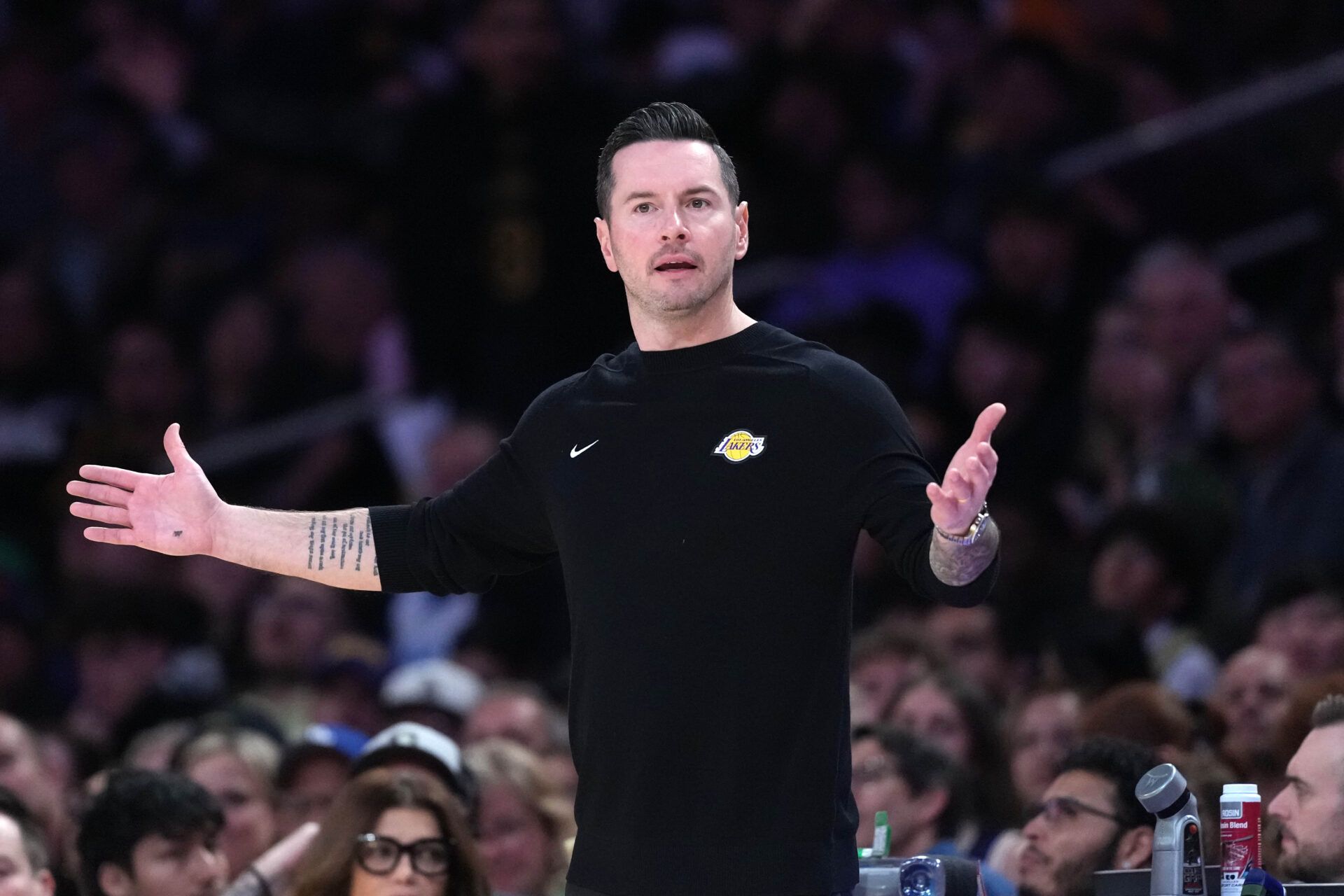 JJ Redick Issues Stern Locker Room Message Despite Lakers Win vs. Spurs in LeBron James' Absence