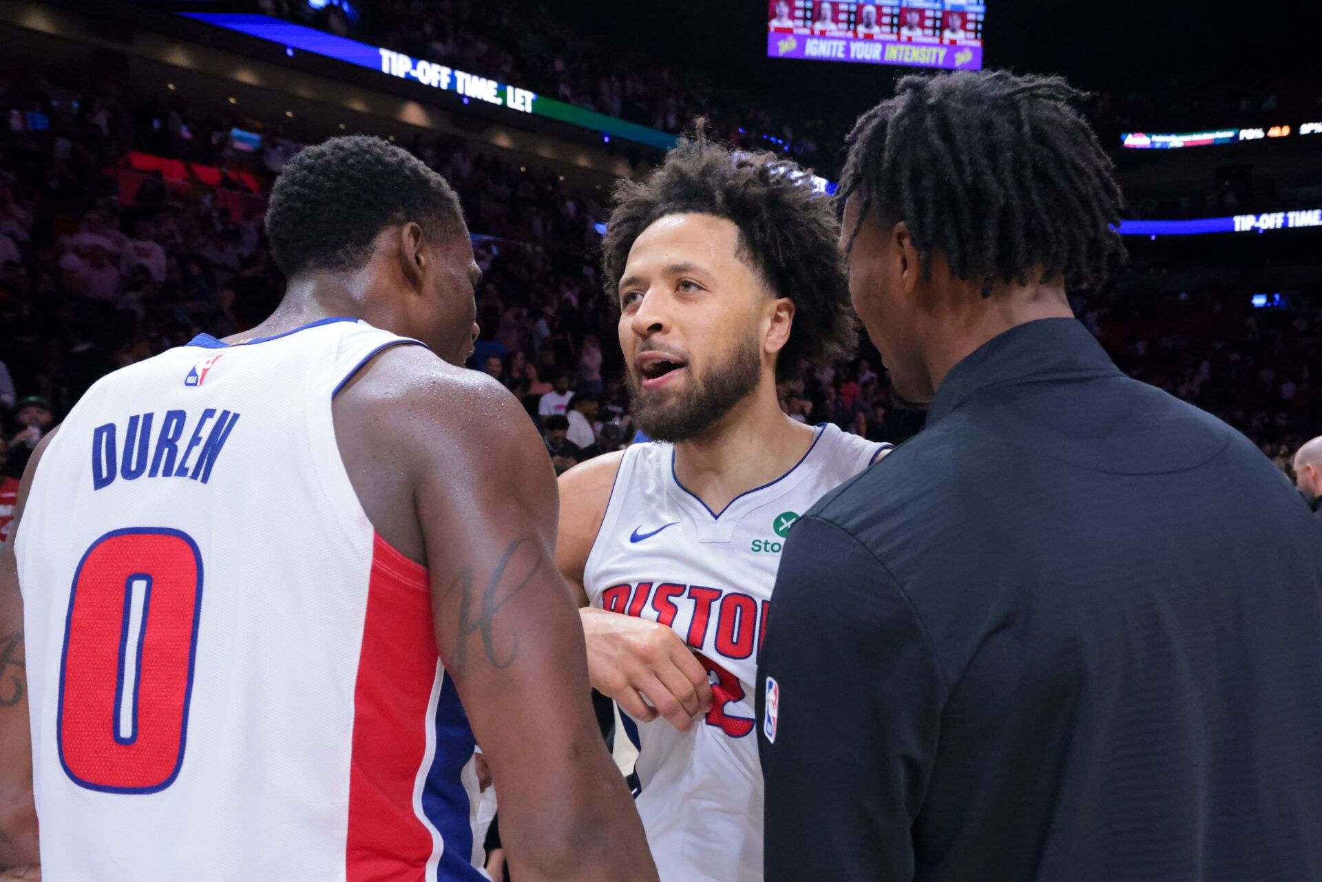 Cade Cunningham drilled a wild game-winning 3 for the Detroit Pistons against the Miami Heat, sending NBA fans into a frenzy.