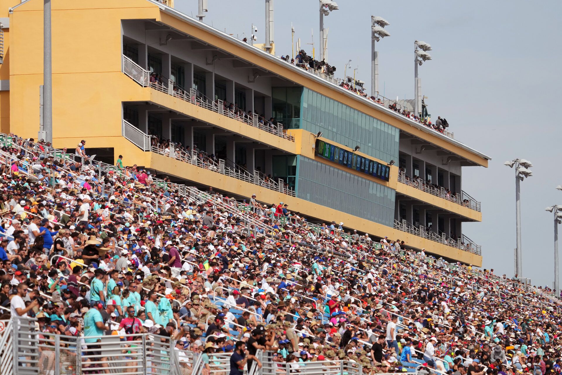 Don’t miss the high-stakes Straight Talk Wireless 400 with this full NASCAR Homestead-Miami weekend schedule, TV details, and key storylines