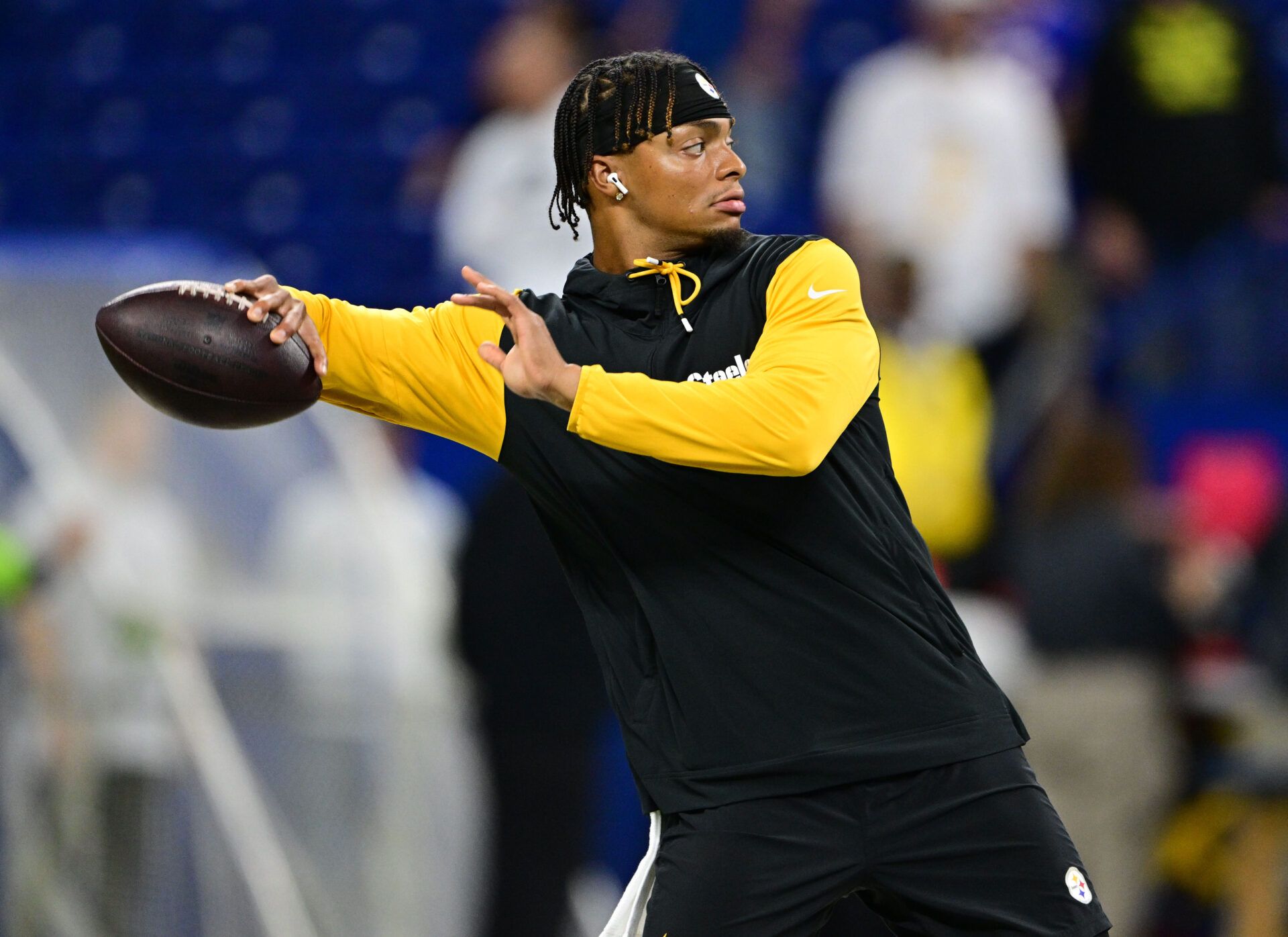 Seven-time Pro Bowl defensive end Cam Heyward has revealed his disappointment that things didn't work out for Justin Fields in Pittsburgh.