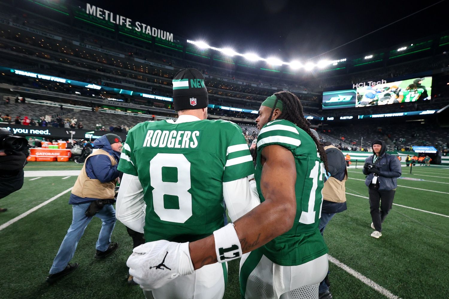 NFL Insider Drops Timeline for Aaron Rodgers' Free Agency Bombshell