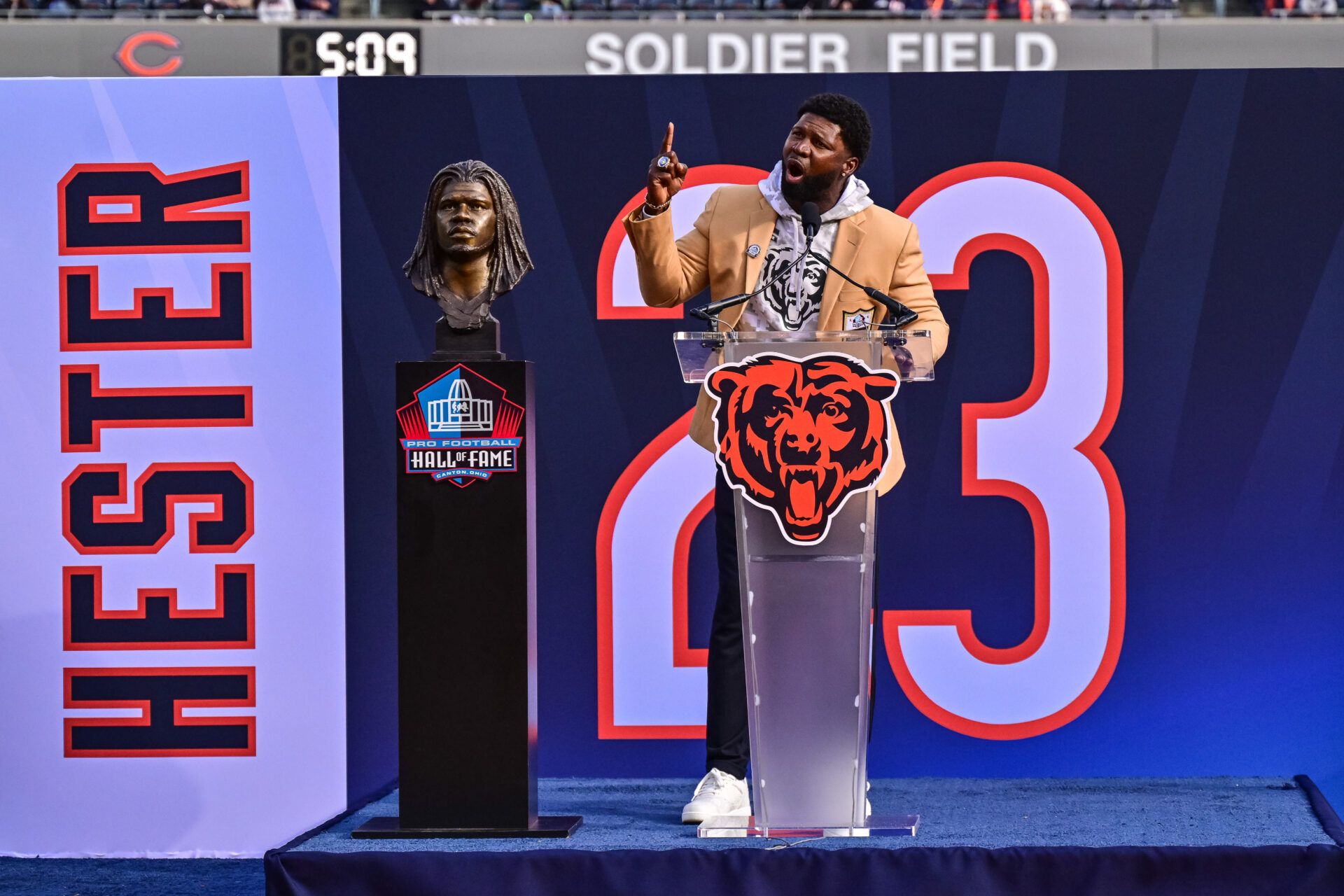 WWE Star Seth Rollins Reveals His Chicago Bears Mount Rushmore