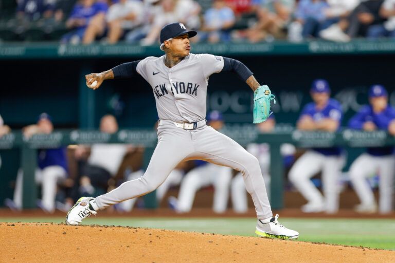 ESPN MLB insider Jeff Passan does not believe the Yankees will repeat as American League champs, instead picking an AL West team.