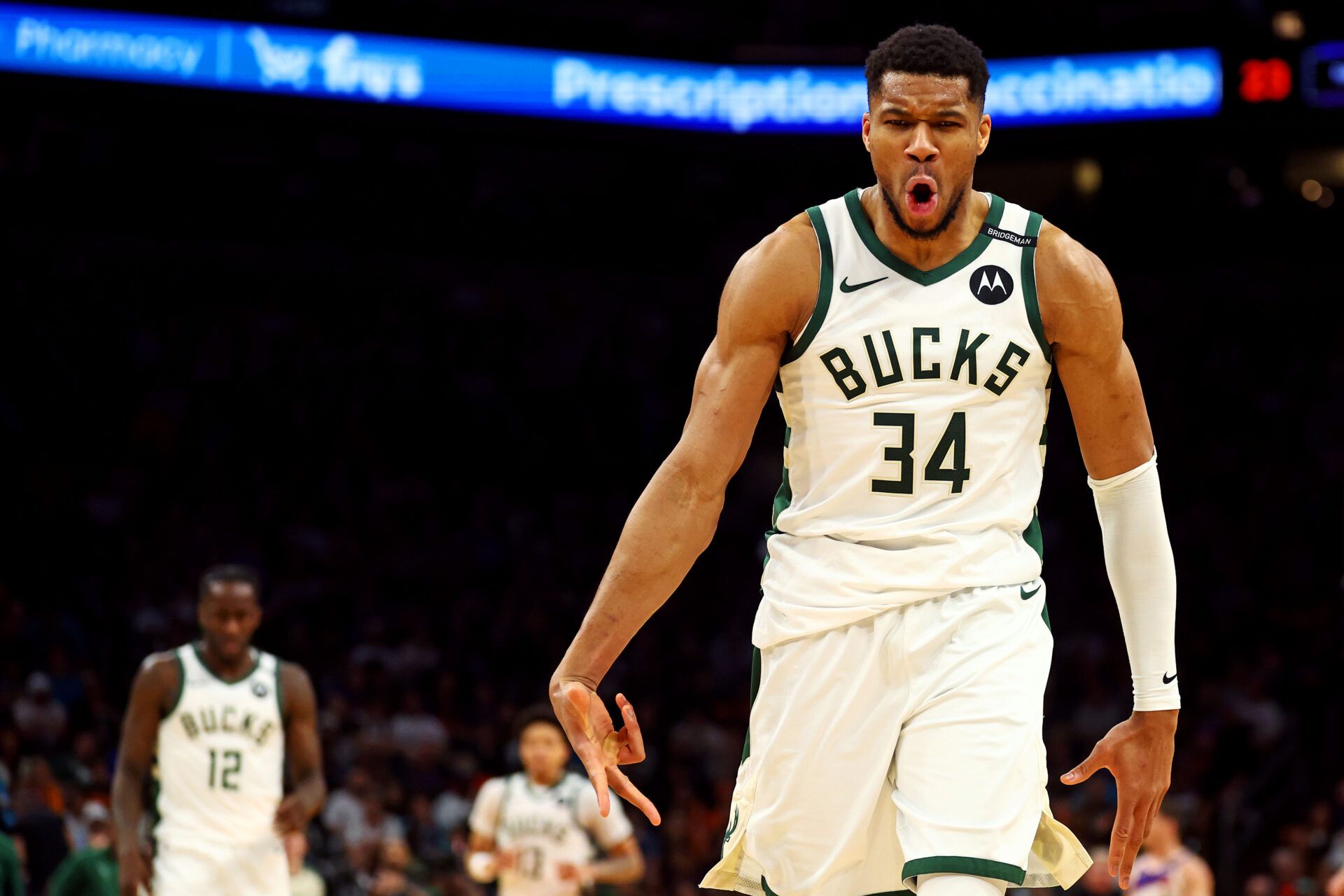 LeBron James Argues Giannis Antetokounmpo Would Have ‘250 Points in the 70s’ As NBA's Era Debate Goes On
