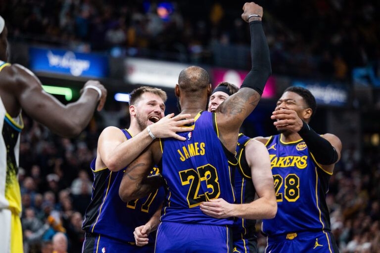 LeBron James Ties Lakers Legend Kobe Bryant After Buzzer-Beating Clutch Shot vs. Pacers
