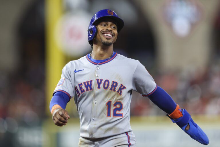 New York Mets shortstop Francisco Lindor (12) smiles during the game against the Houston Astros at Daikin Park.