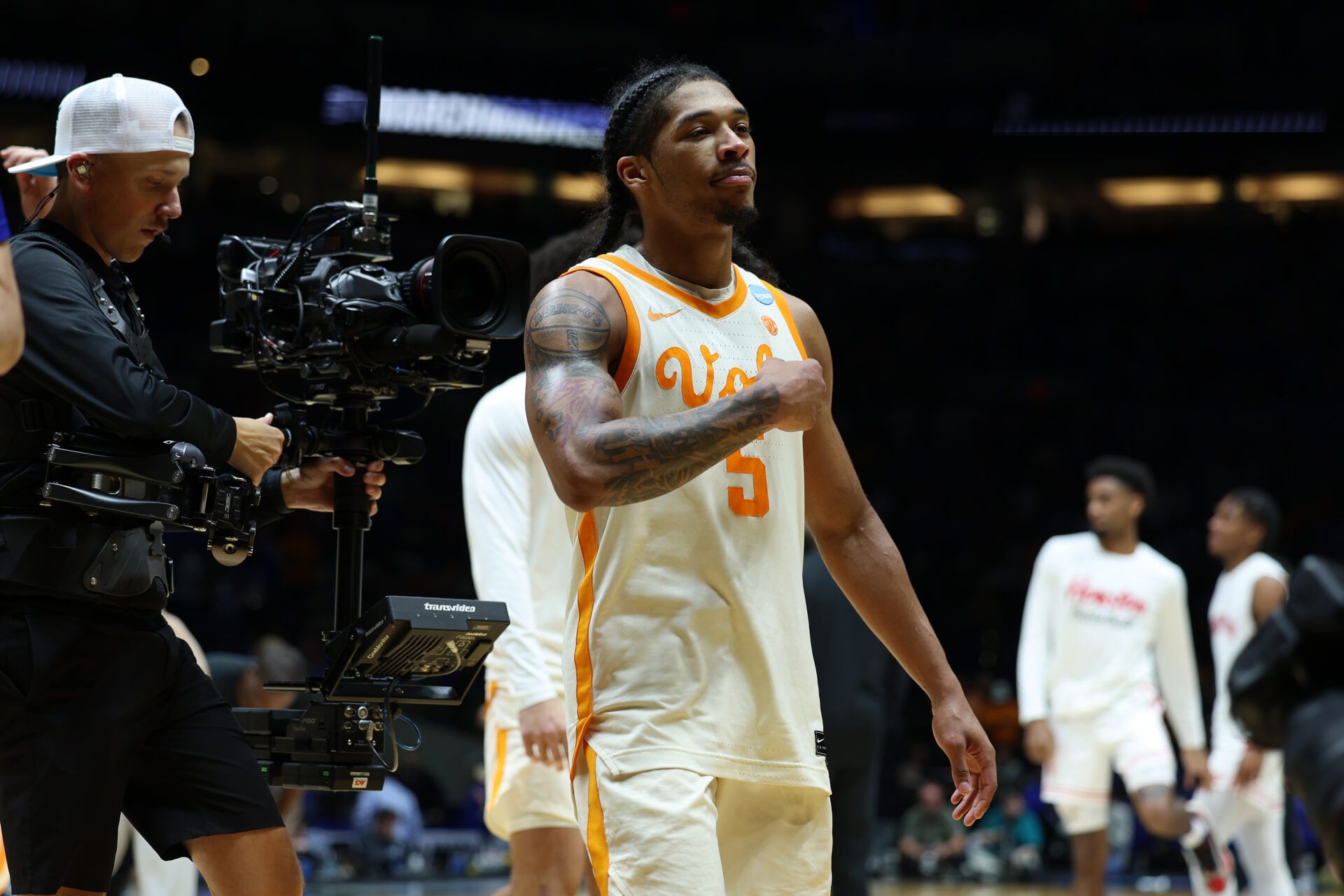 With the NBA draft slowly approaching, here are five potential teams that could draft the Tennessee Volunteers' star guard Zakai Zeigler.