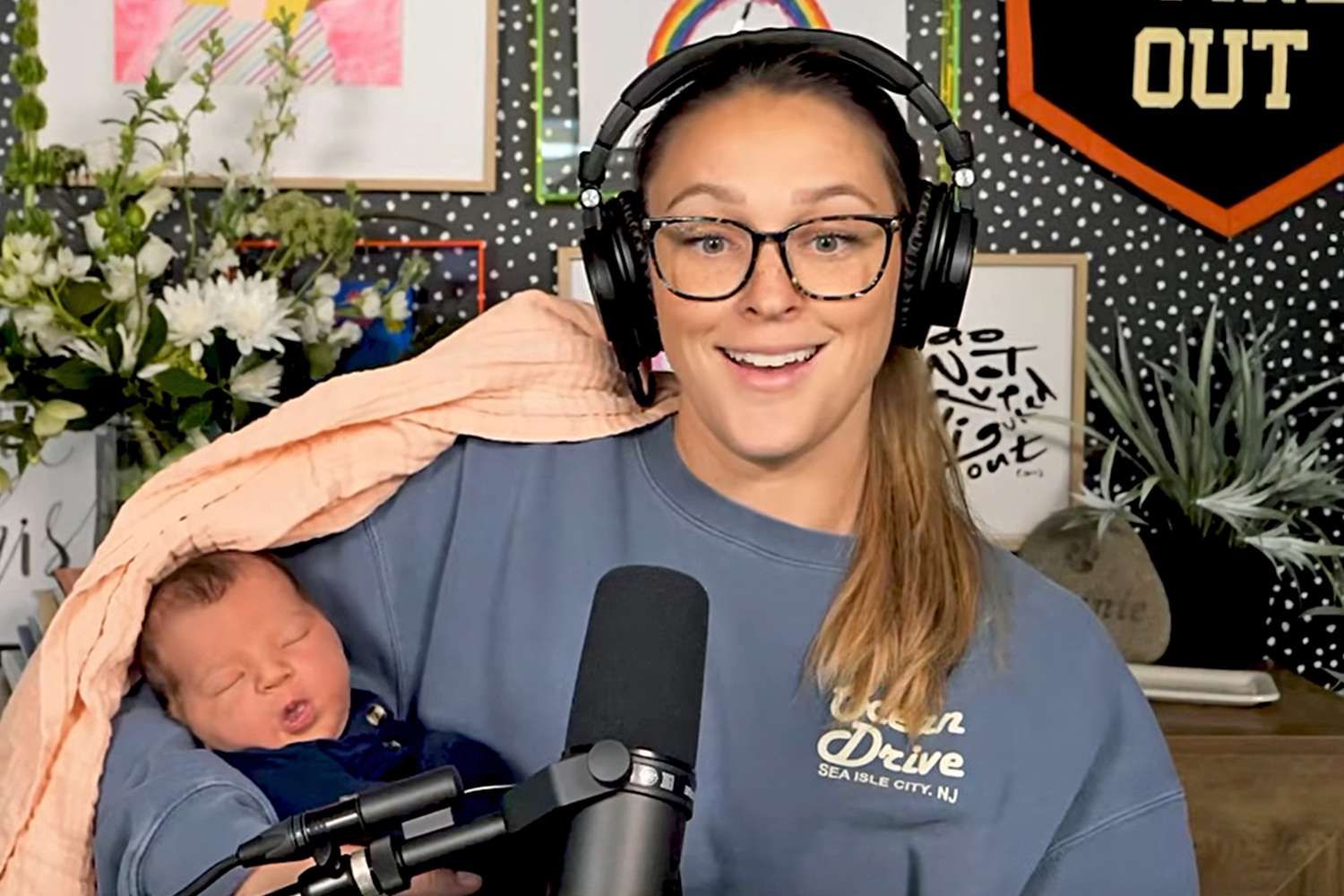 Fans couldn't believe that Kylie Kelce was back to recording her podcast just two days after giving birth to her fourth daughter.
