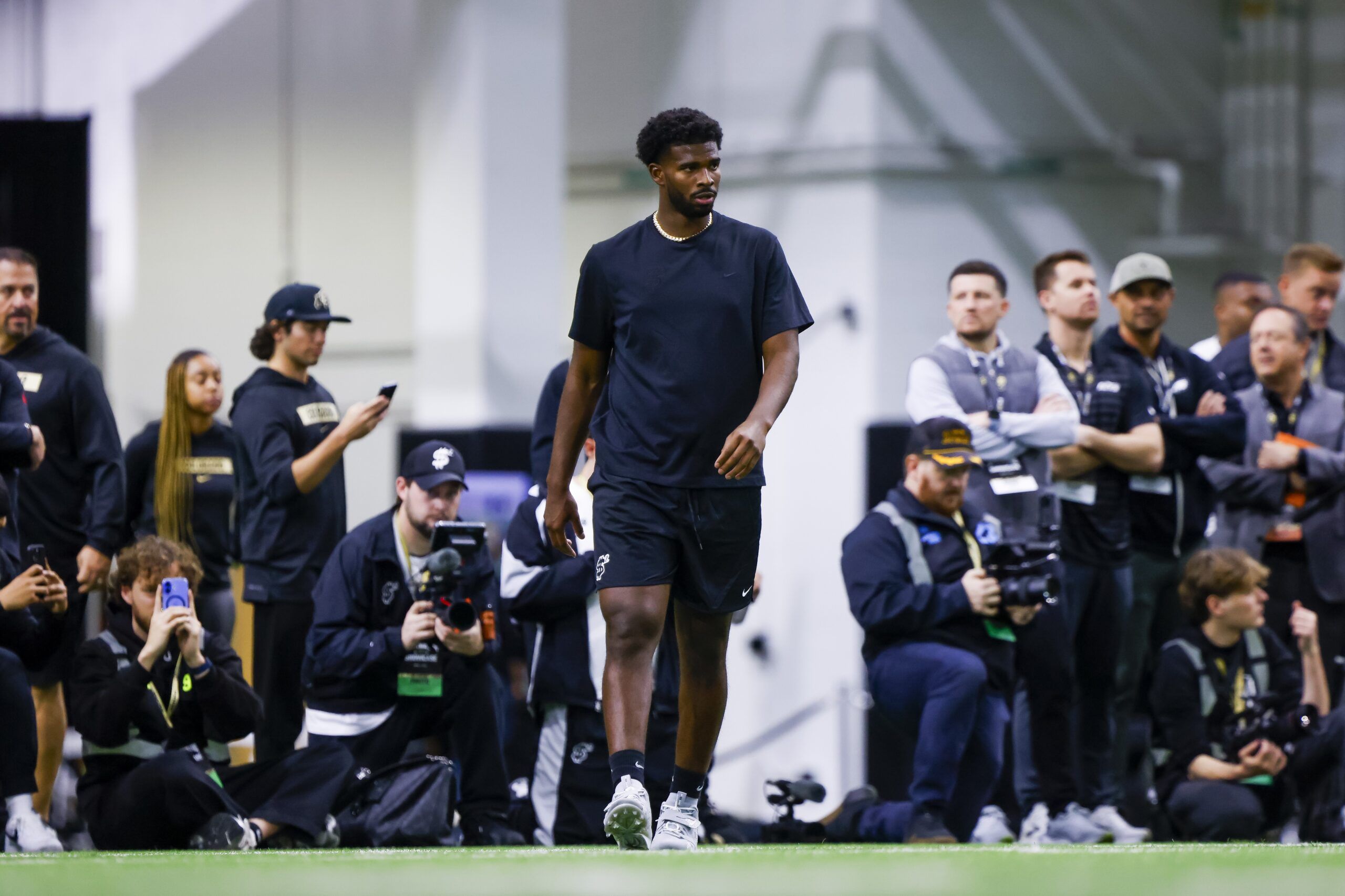 Shedeur Sanders Shockingly Predicted To Slip Out of 1st Round in 2025 NFL  Draft | PFSN
