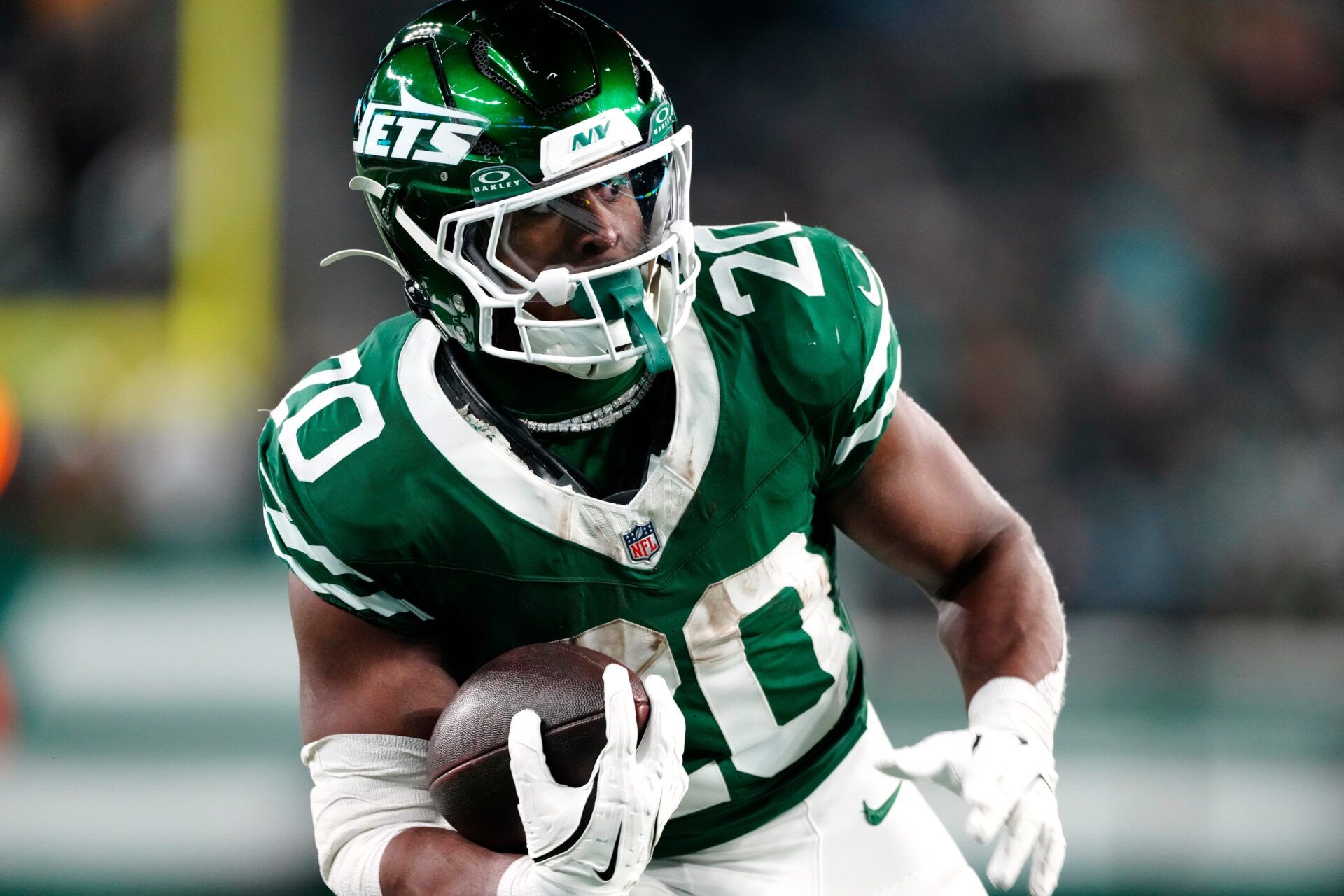 Jets HC Aaron Glenn Ignites Breece Hall Trade Rumors: Insider Reveals New York May Move Hall During NFL Draft Under 1 Condition