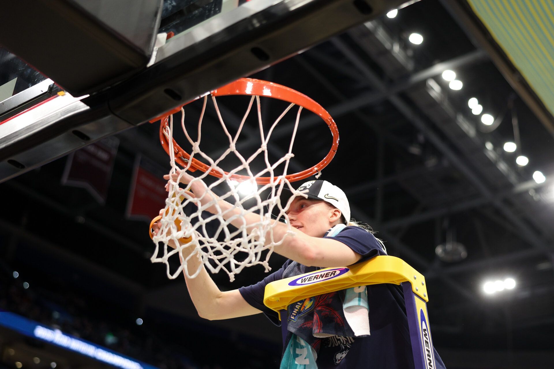 ‘I Felt Their Presence’ – Paige Bueckers Makes a Heart-Touching Confession About Kobe and Gianna Bryant After NCAA Title Win