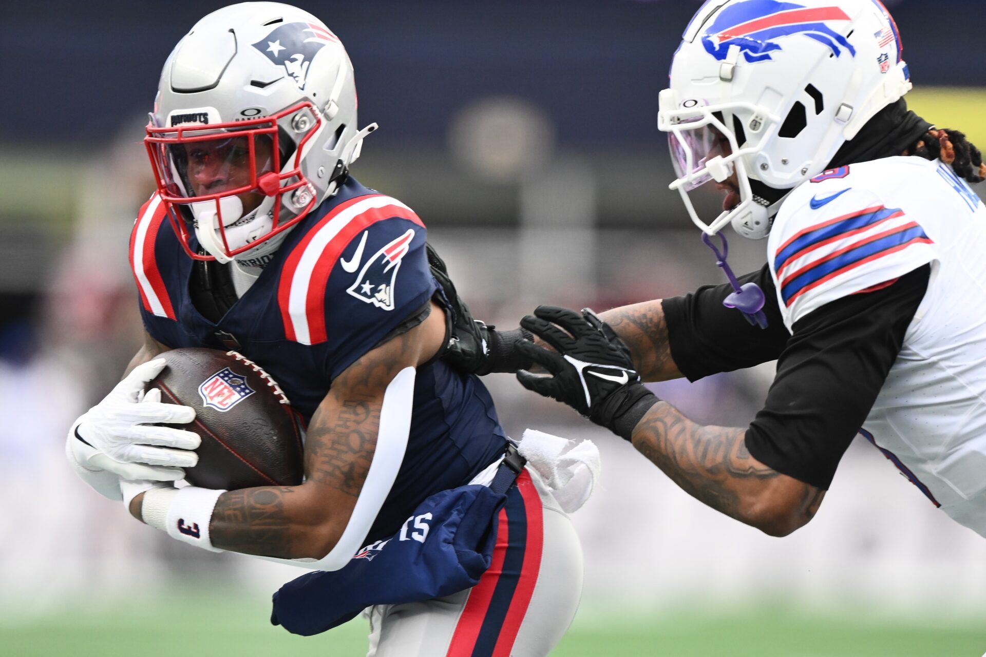 Patriots WR DeMario Douglas Goes Viral After Heartwarming $100,000 Surprise for His Mother