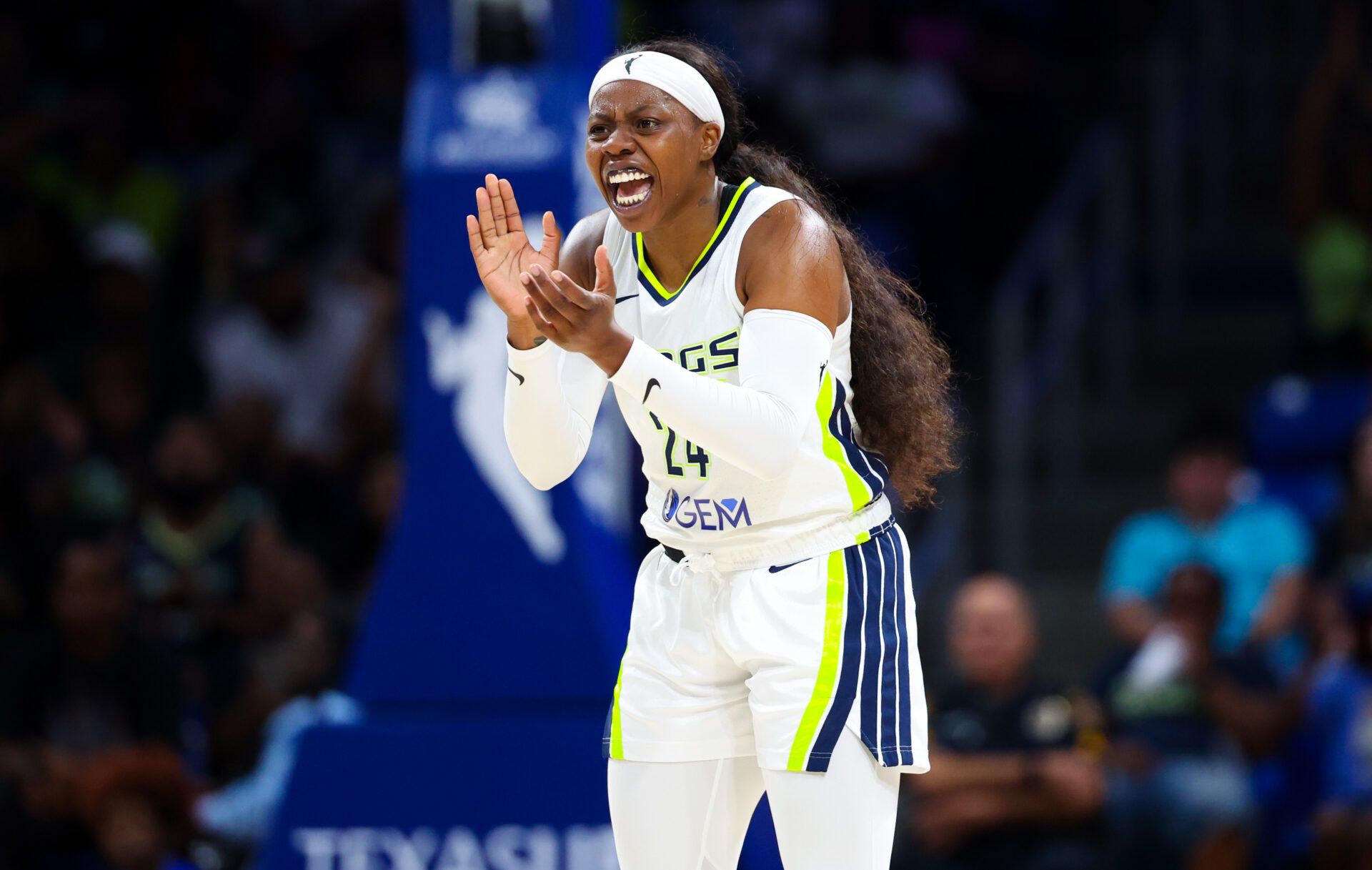Paige Bueckers has made UConn proud by helping them win their 12th title, and now one of UConn's past rivals has a message for her.