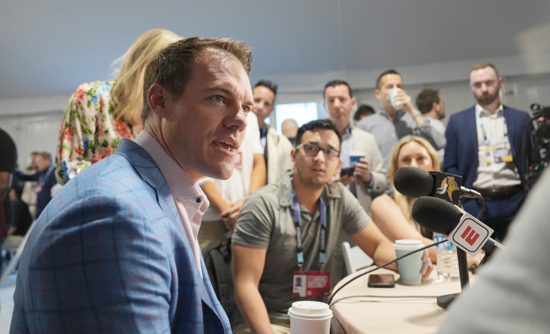 Vikings Predicted To Add Competition for Unseasoned QB J.J. McCarthy by Trading for Underwhelming 2024 Starter