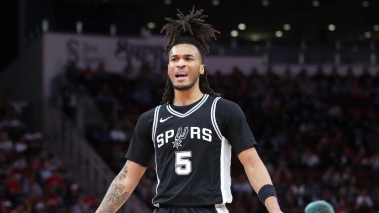 Find out why San Antonio Spurs star Stephon Castle is confident that he will win the ROTY award for the 2024-2025 NBA season.