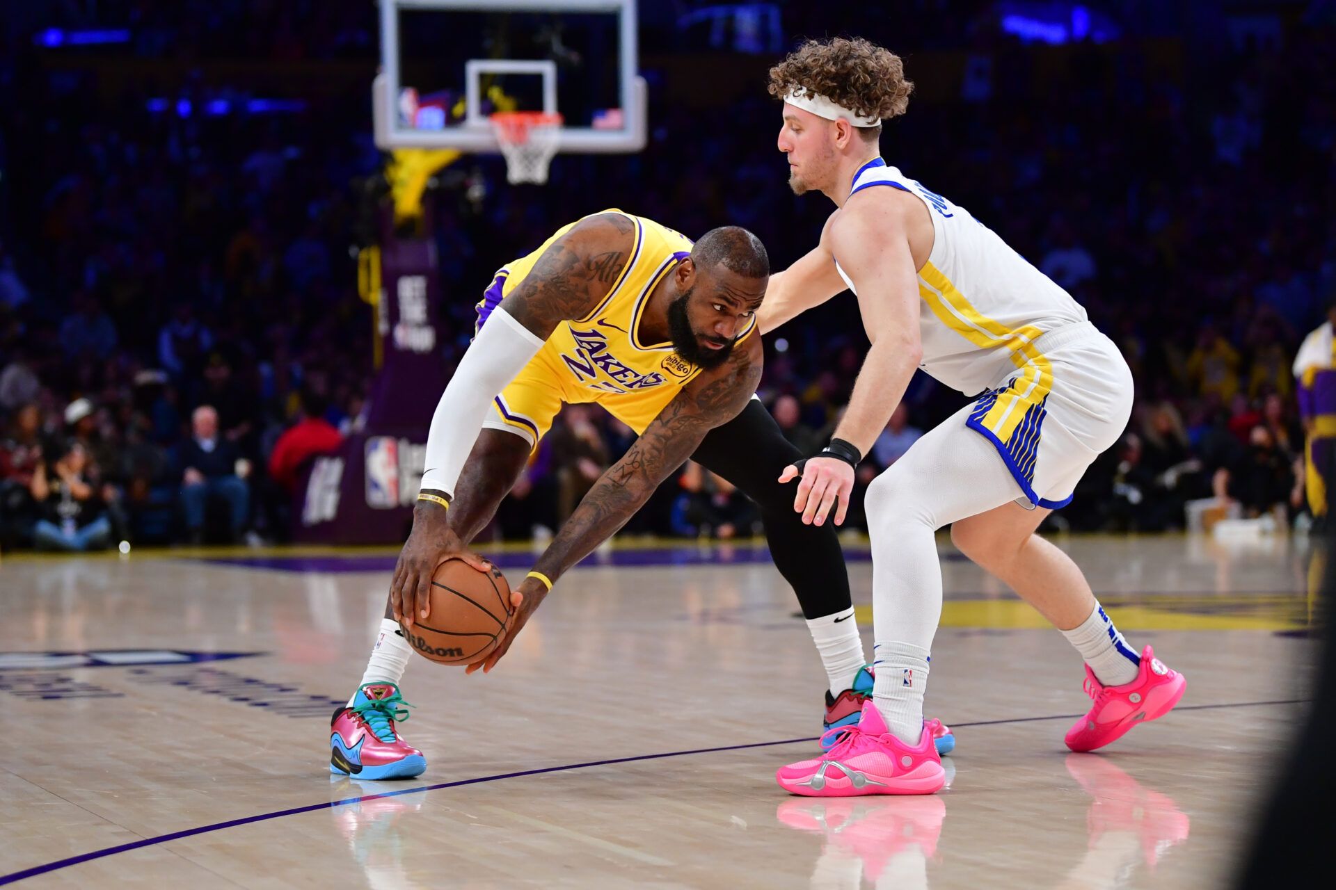 'Sweep LeBron Again Pls' - Warriors Fans Raise Hope As GSW Look to Escape Play-In Fate After Grizzlies Loss vs. Wolves