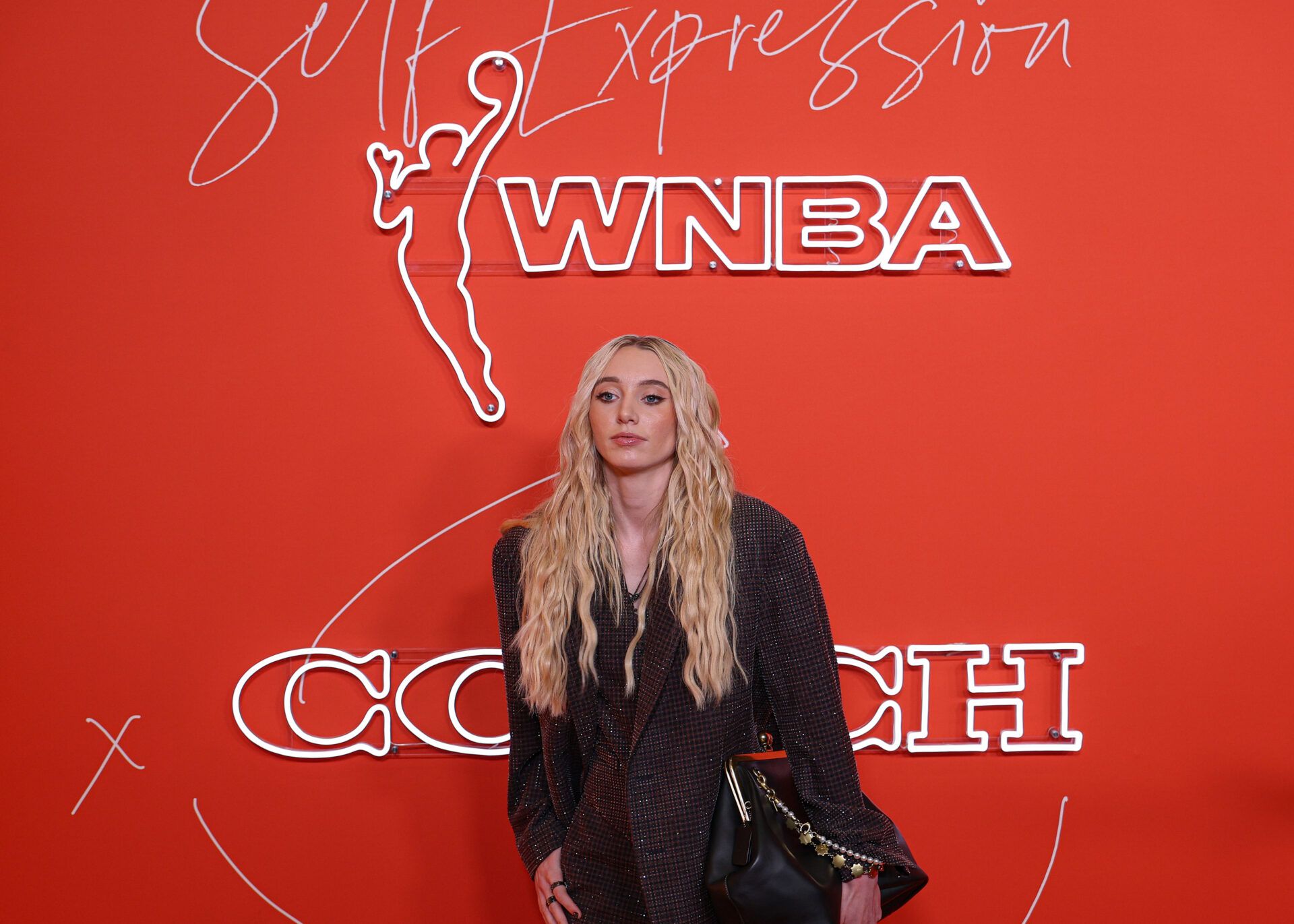 Caitlin Clark vs. Paige Bueckers Rookie Contract: Comparing the WNBA Salaries of the Two No.1 Picks