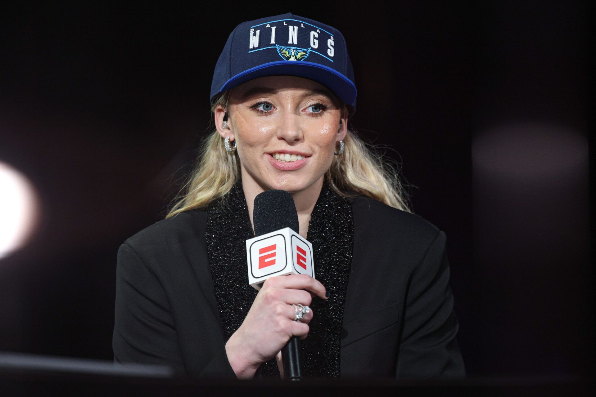 WNBA GM Feels It's 'Unfair' To Expect Caitlin Clark-Like Effect From Paige  Bueckers | PFSN