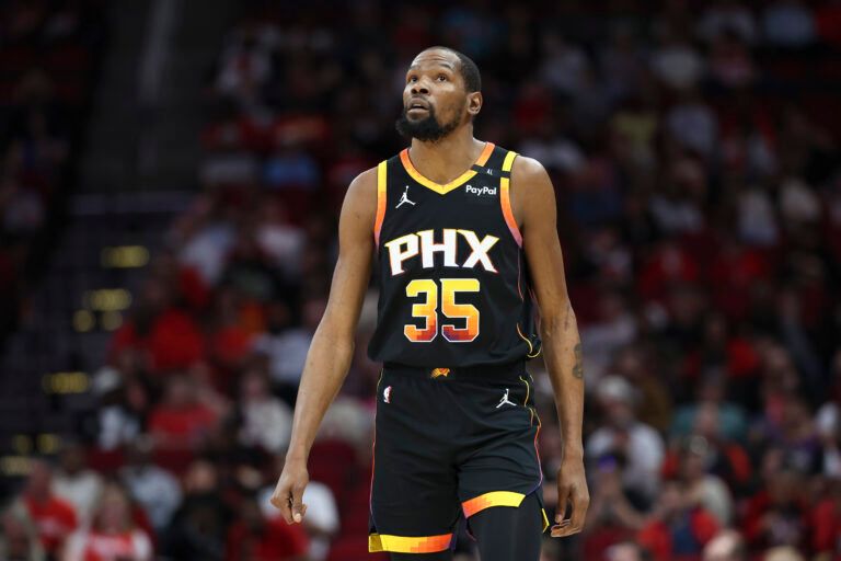 Find out why former NBA star Reggie Miller believes the Phoenix Suns will struggle to find a good trade package for Kevin Durant.